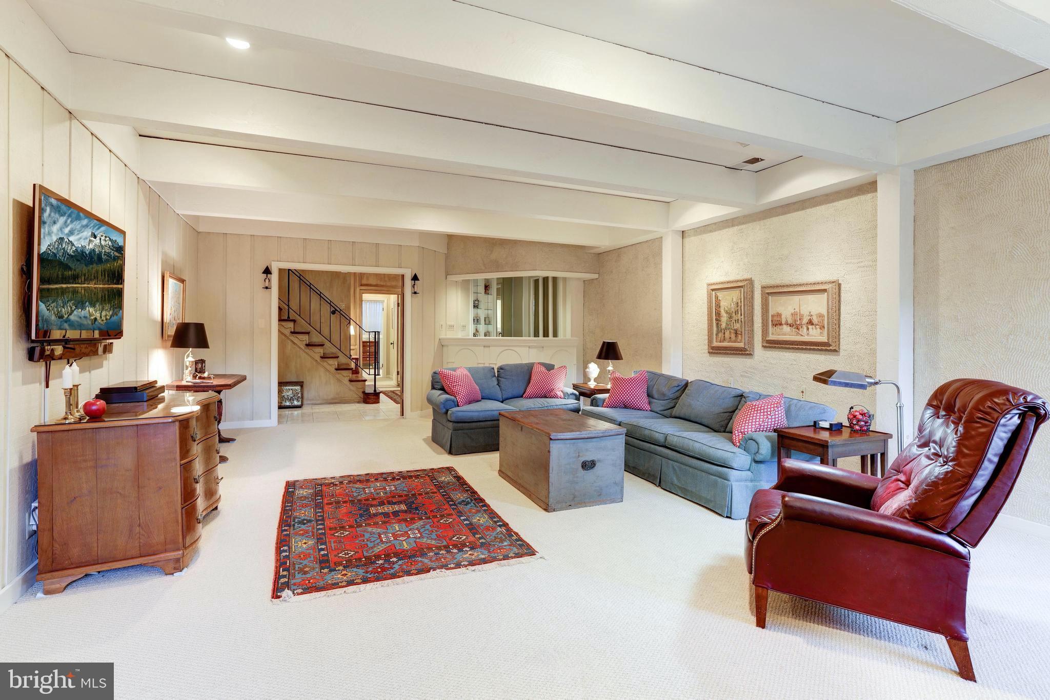 CHAIN BRIDGE FOREST - Residential