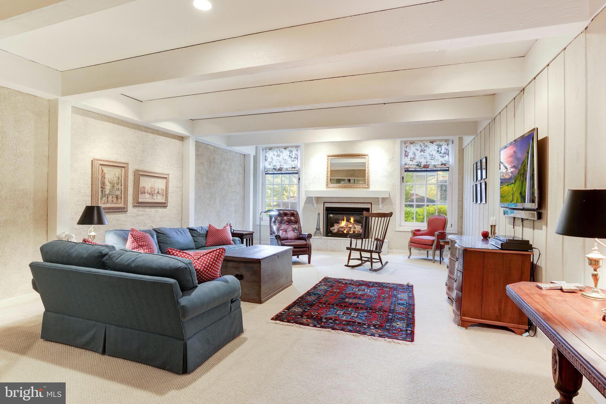 CHAIN BRIDGE FOREST - Residential