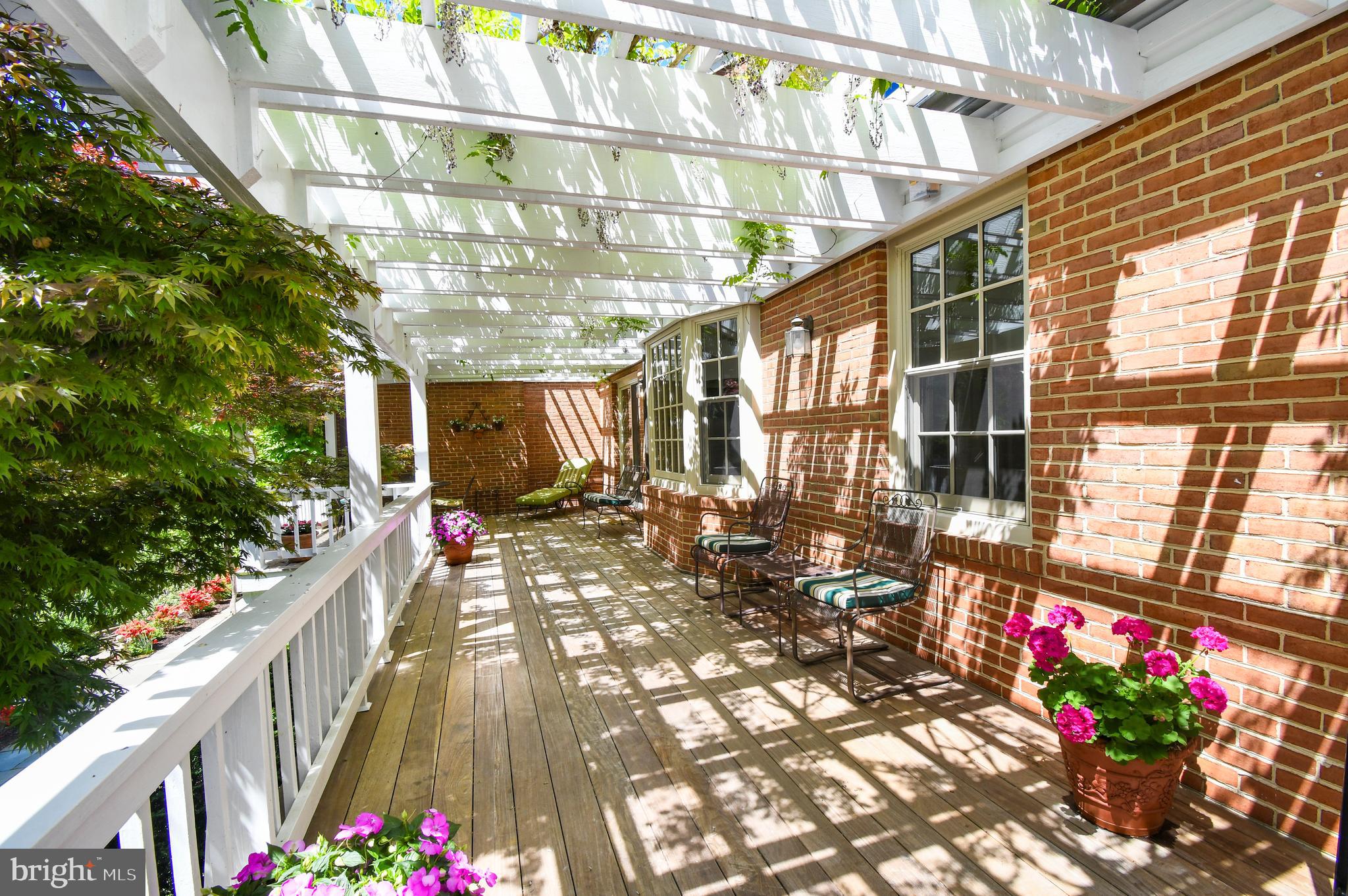 POTOMAC MANOR - Residential