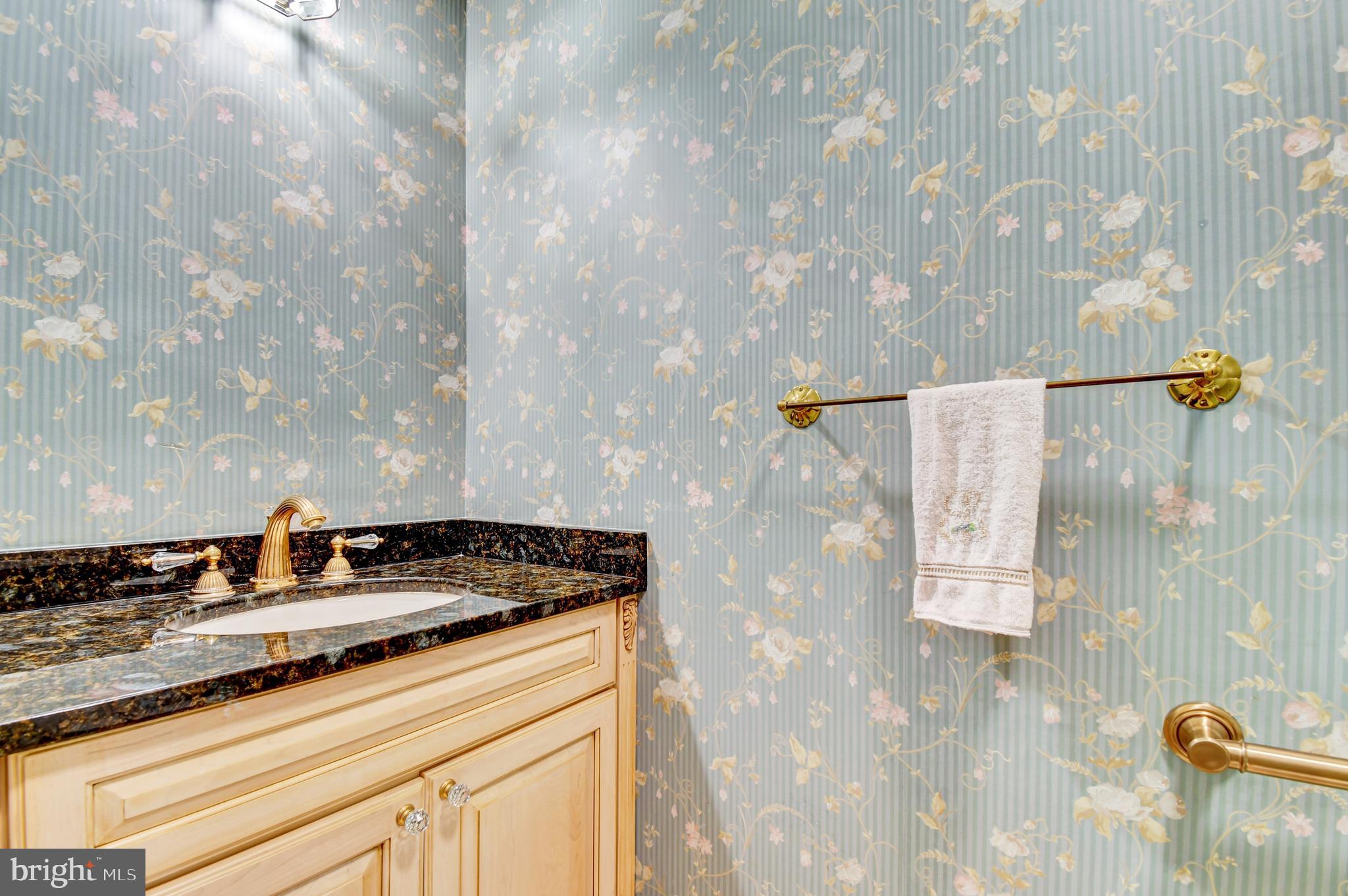 POTOMAC MANOR - Residential