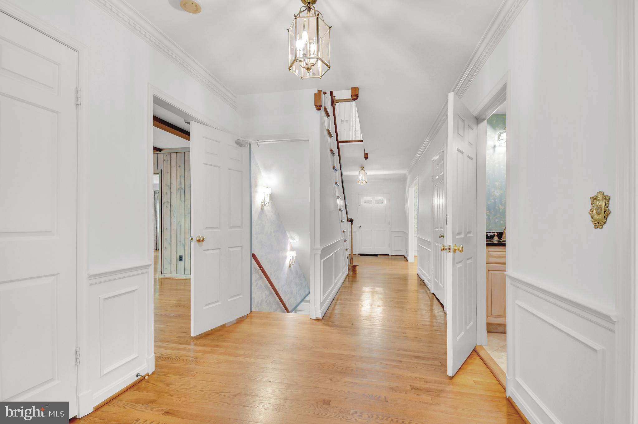 POTOMAC MANOR - Residential