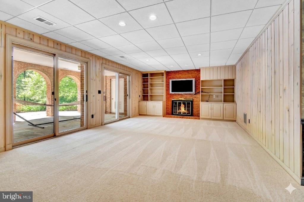 POTOMAC MANOR - Residential