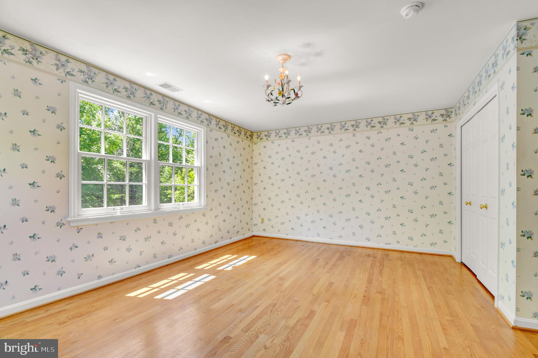 POTOMAC MANOR - Residential