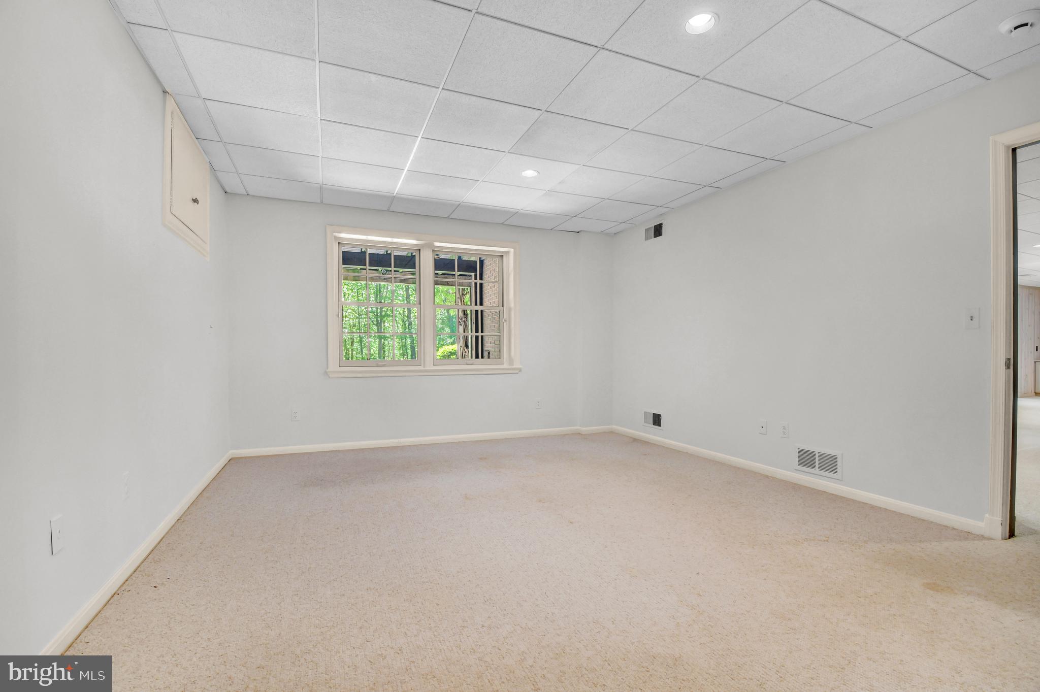 POTOMAC MANOR - Residential