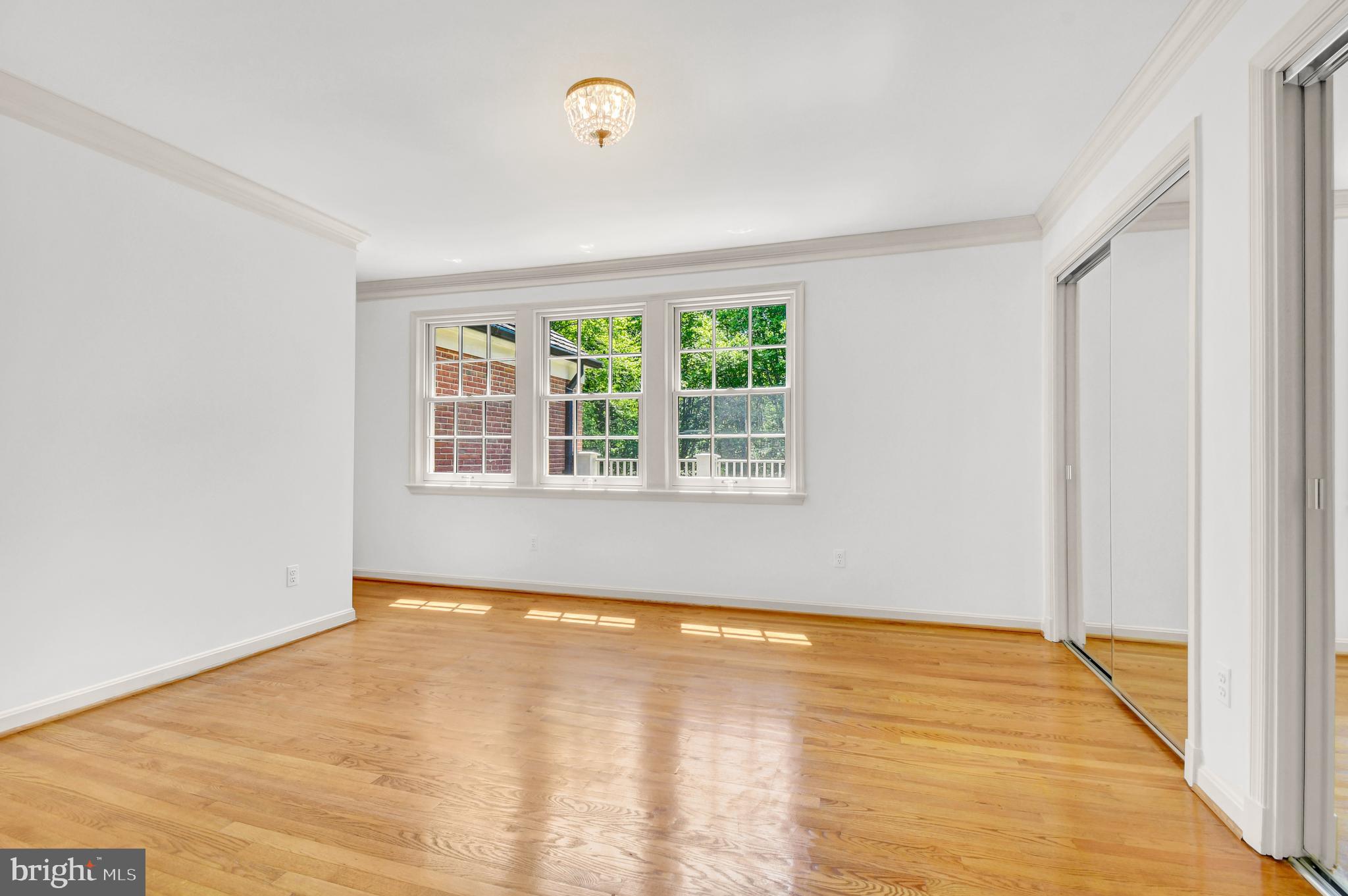 POTOMAC MANOR - Residential