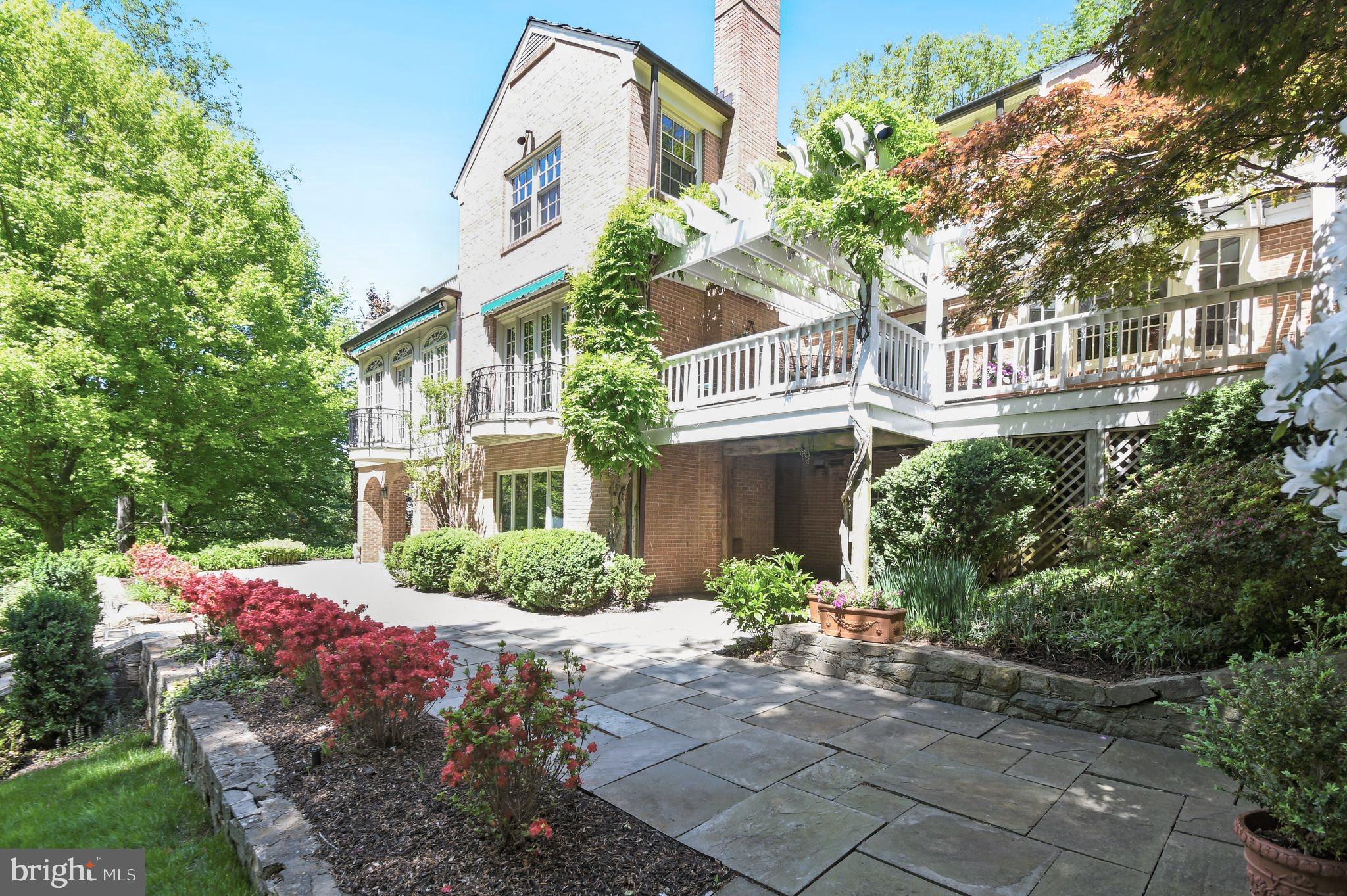 POTOMAC MANOR - Residential