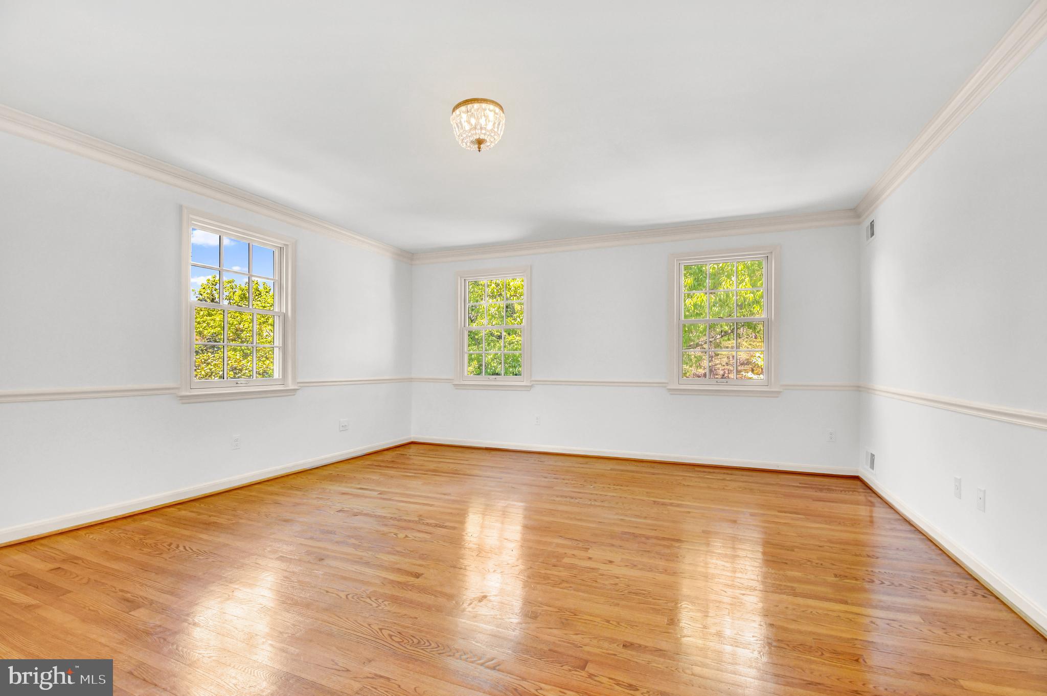 POTOMAC MANOR - Residential