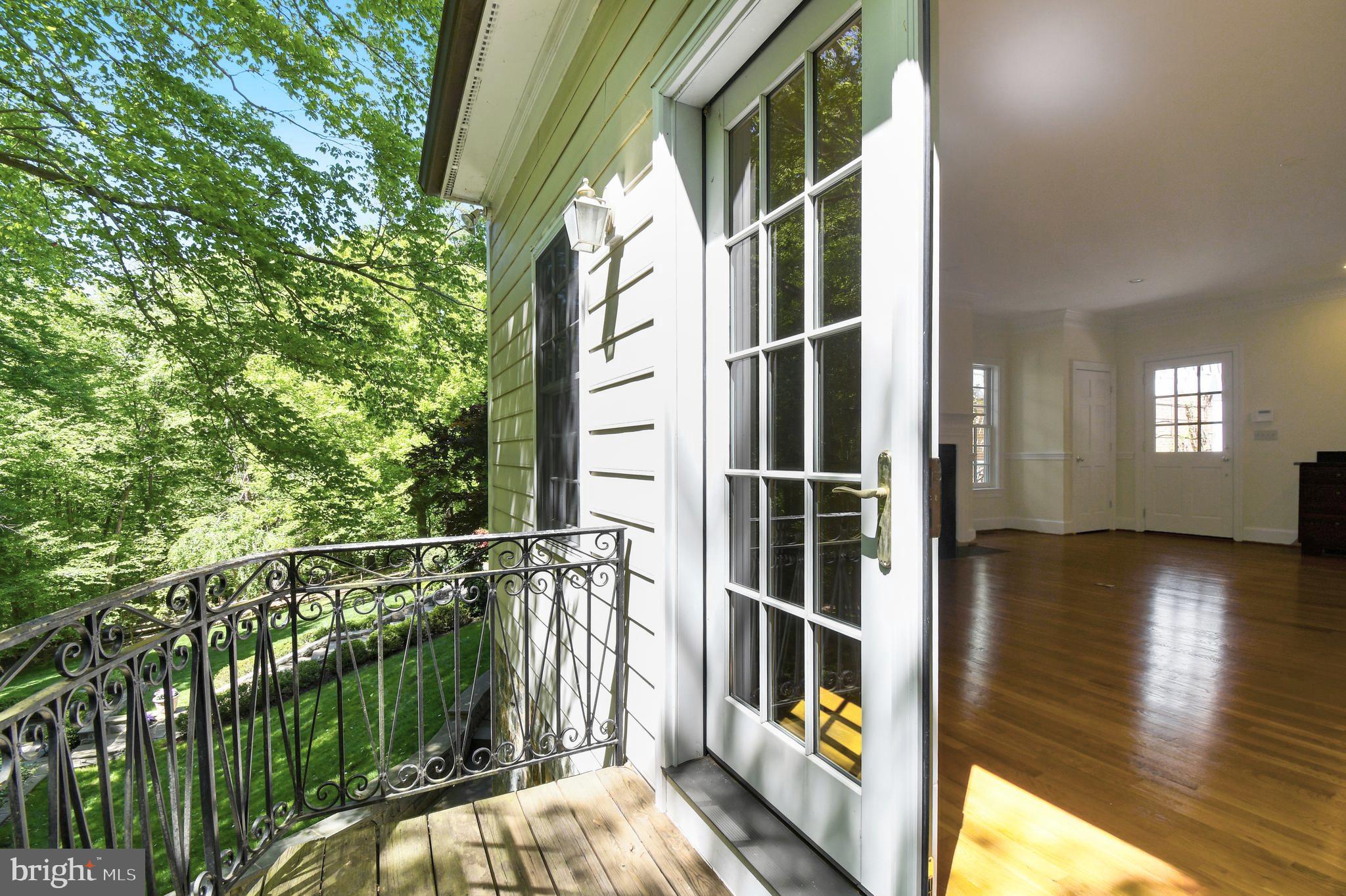 POTOMAC MANOR - Residential