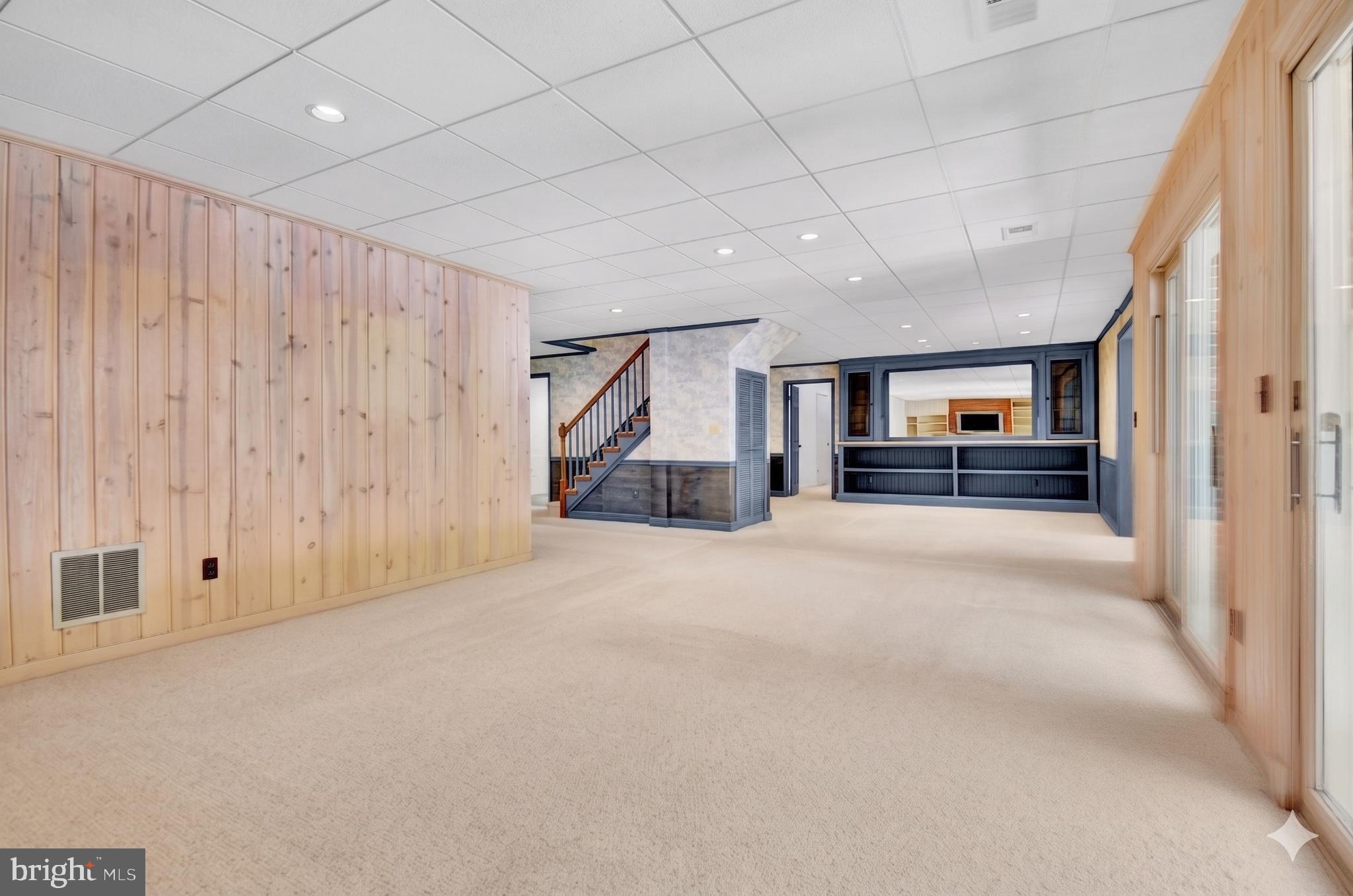 POTOMAC MANOR - Residential