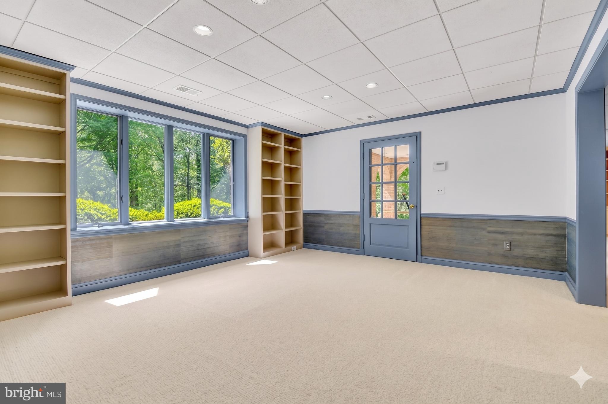 POTOMAC MANOR - Residential