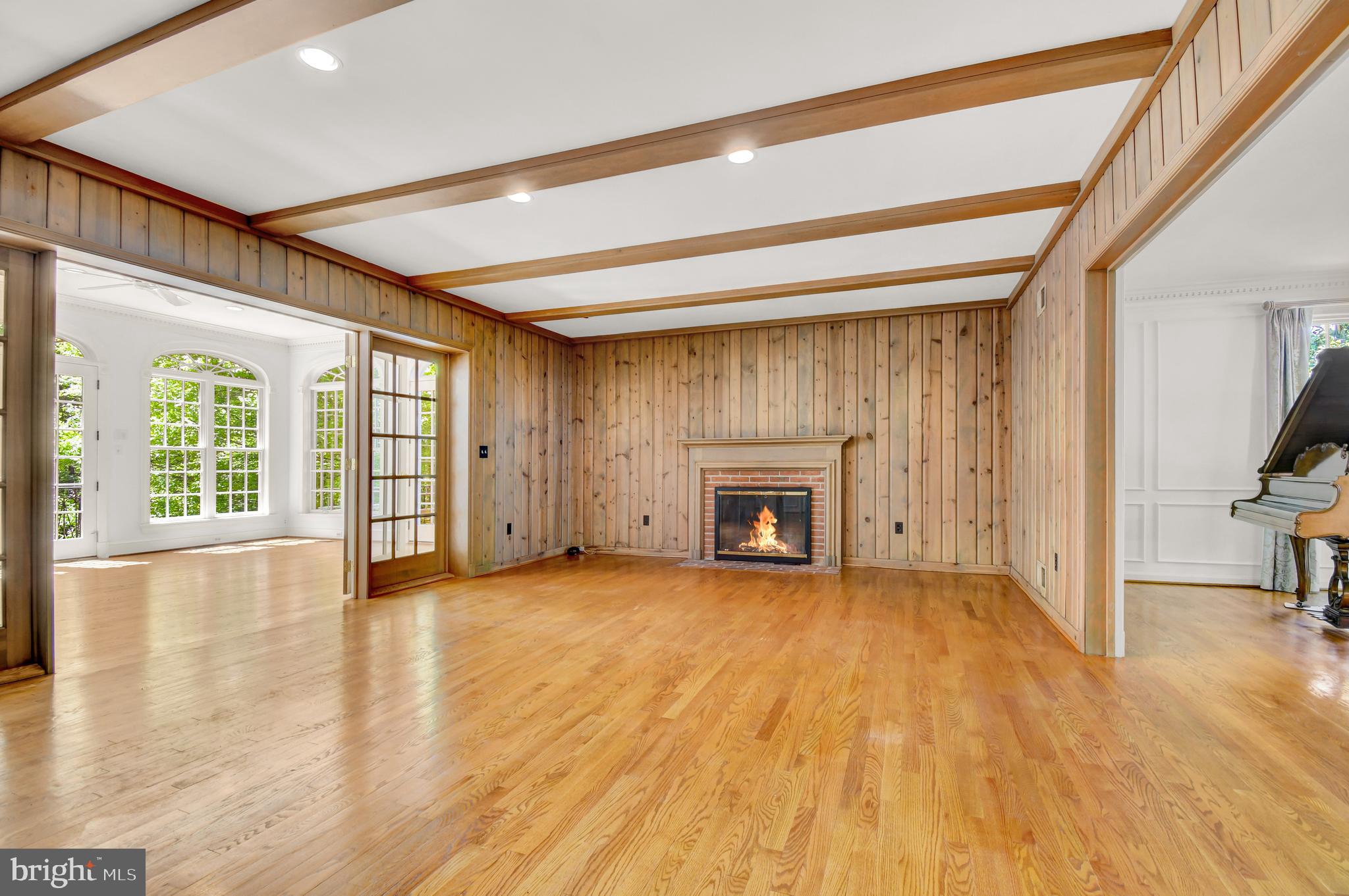 POTOMAC MANOR - Residential