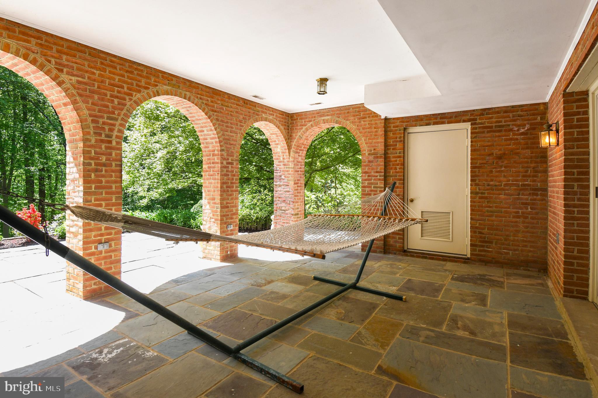 POTOMAC MANOR - Residential