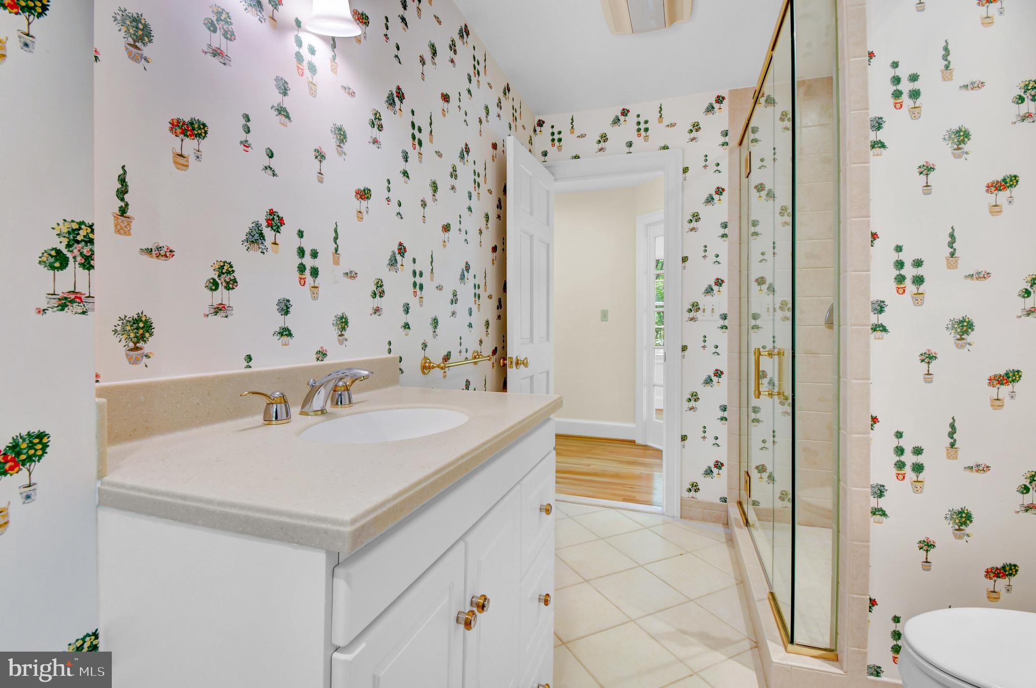 POTOMAC MANOR - Residential