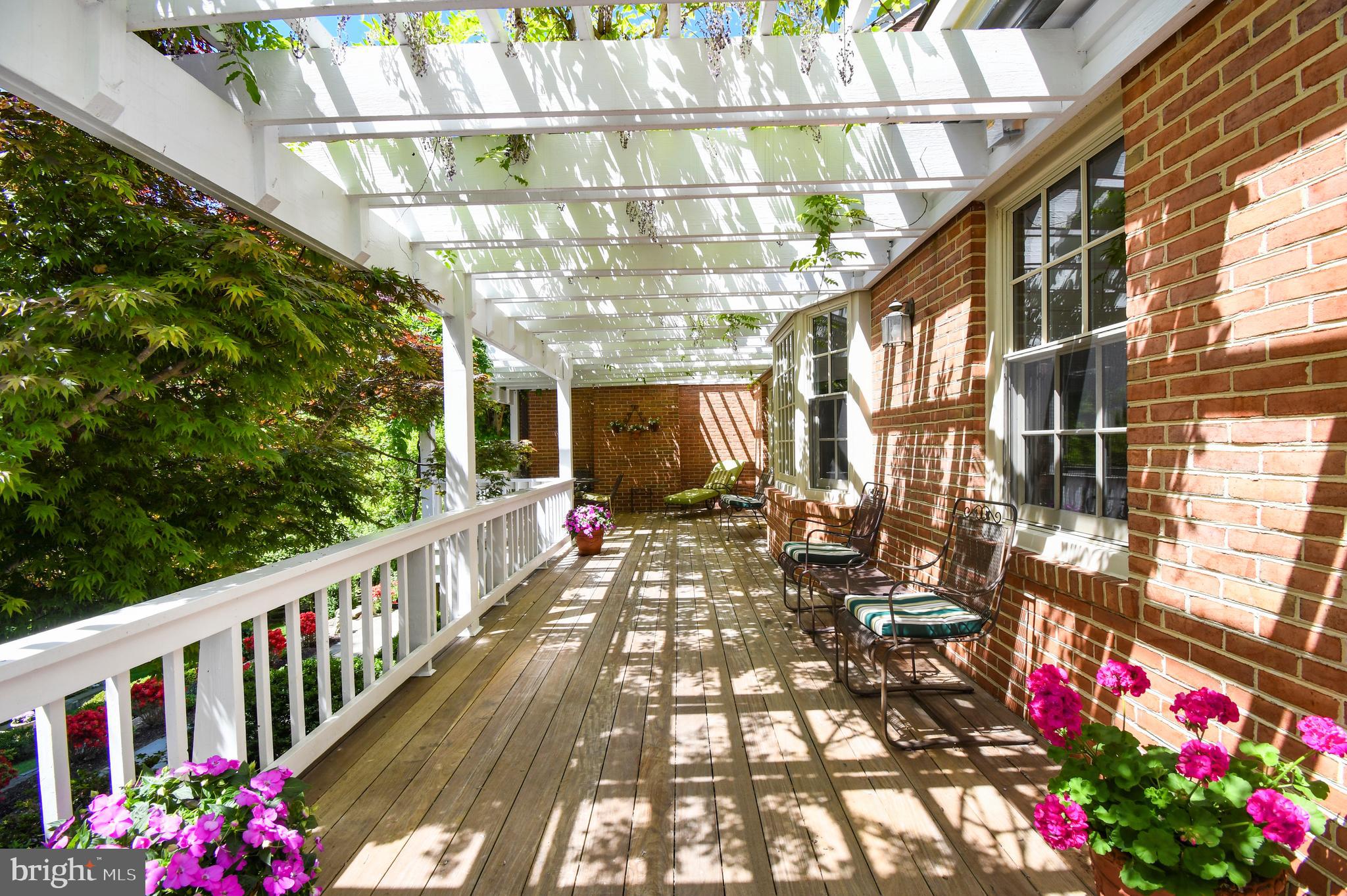 POTOMAC MANOR - Residential