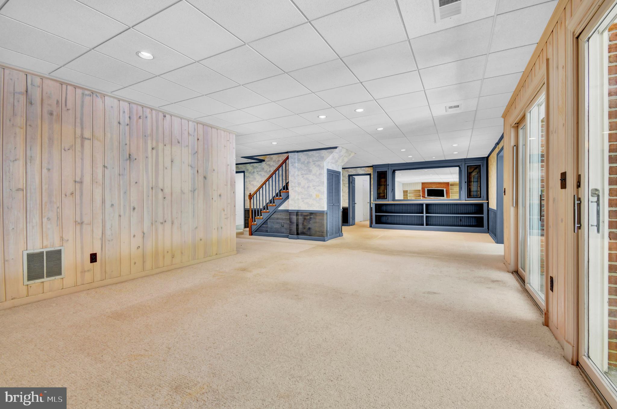 POTOMAC MANOR - Residential