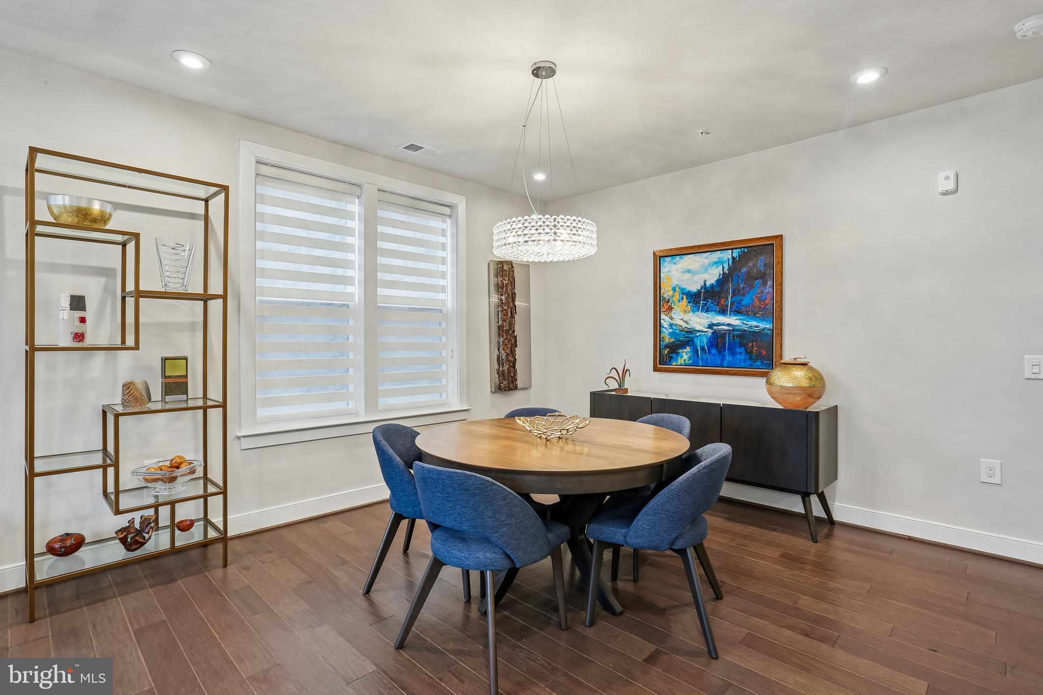 TOWER OAKS - Residential