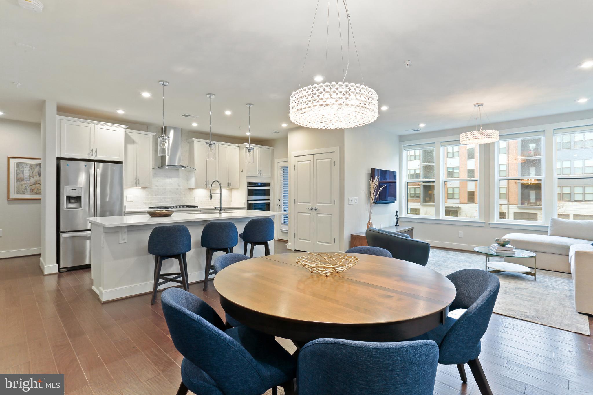 TOWER OAKS - Residential