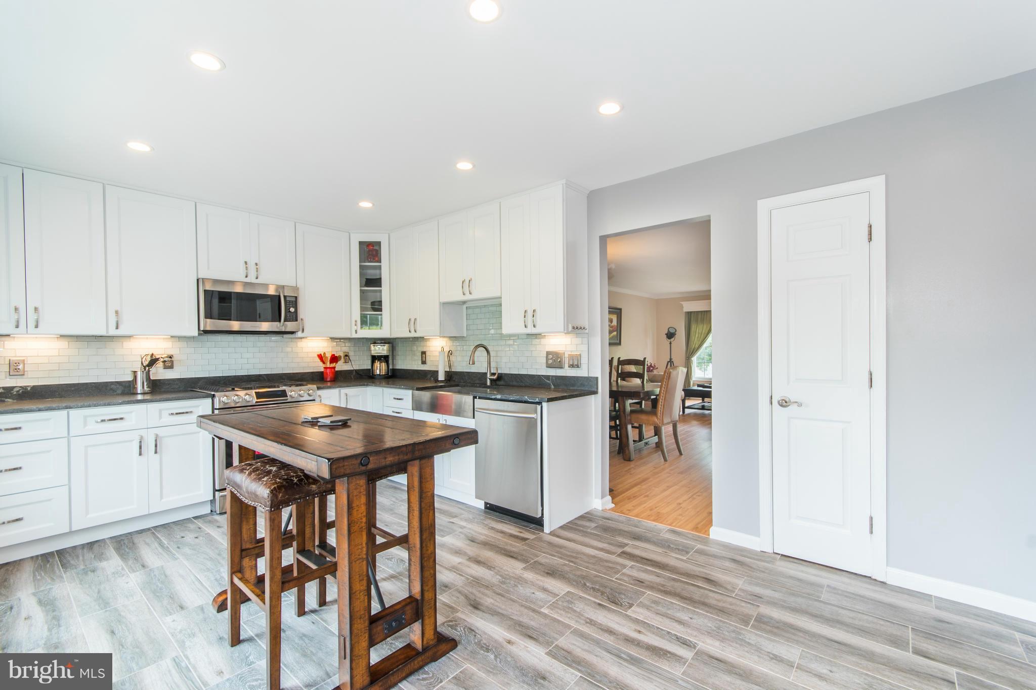 COMPTON VALLEY ESTATES - Residential