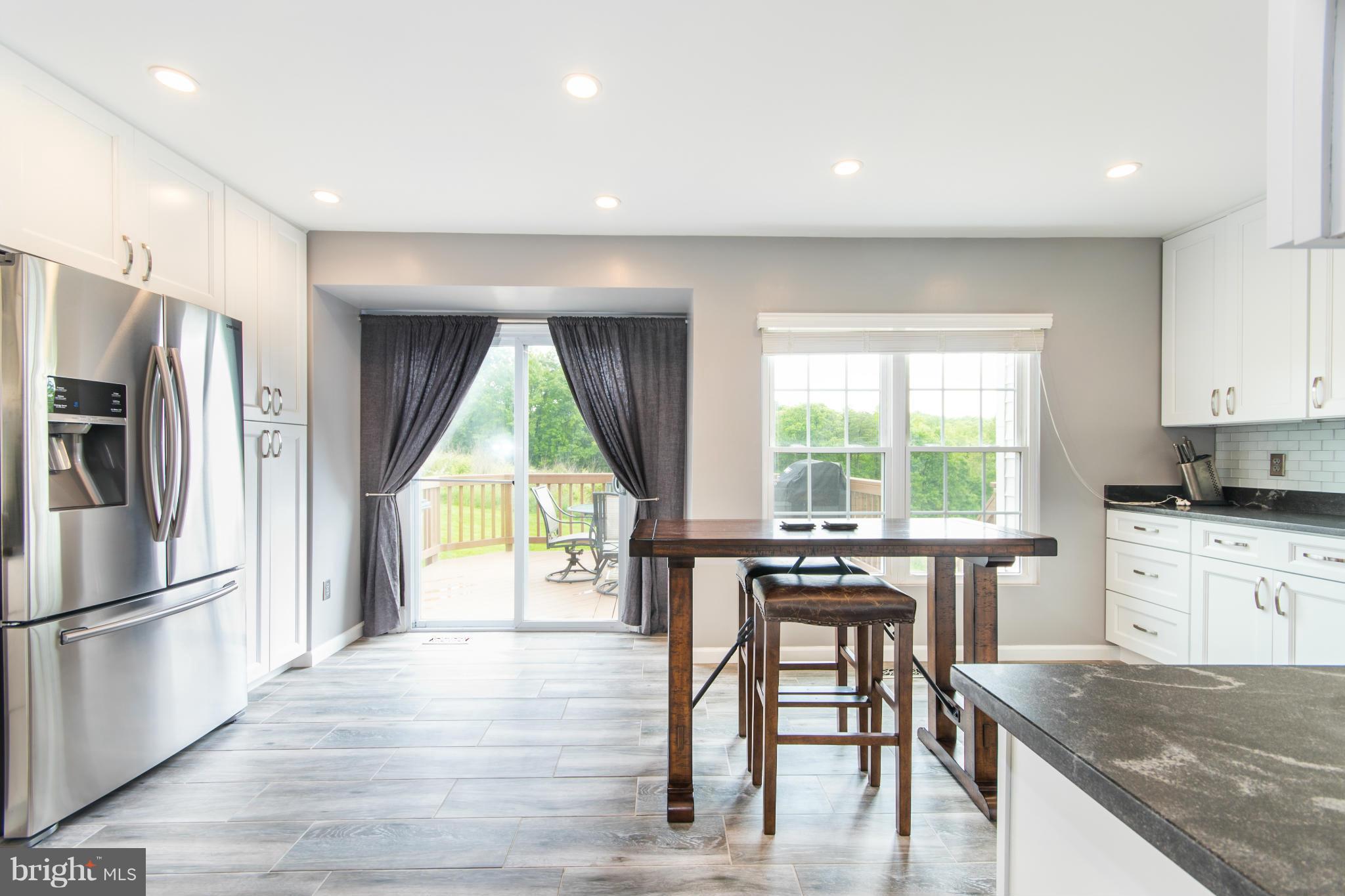 COMPTON VALLEY ESTATES - Residential