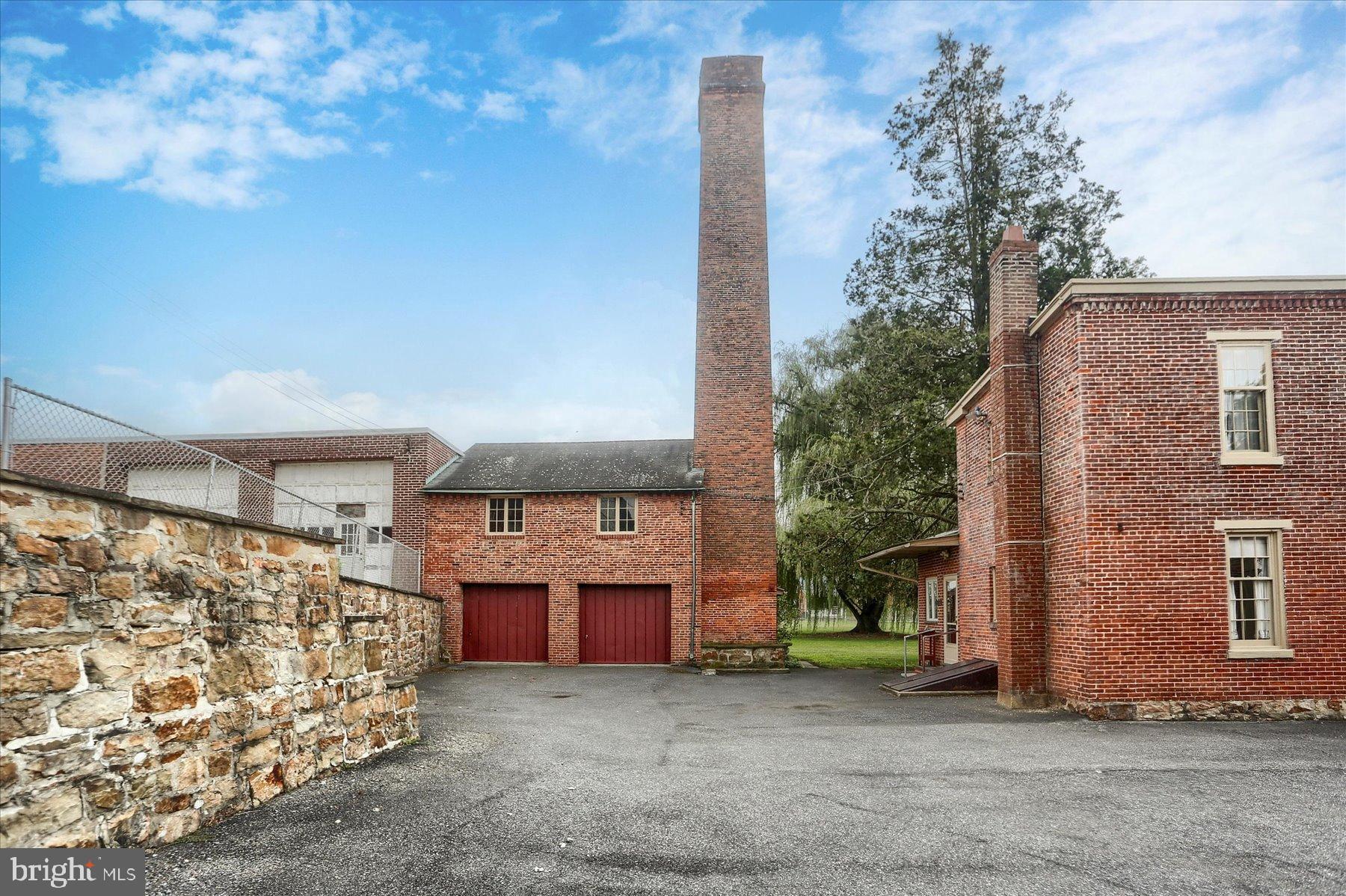 MILLERSTOWN - Residential