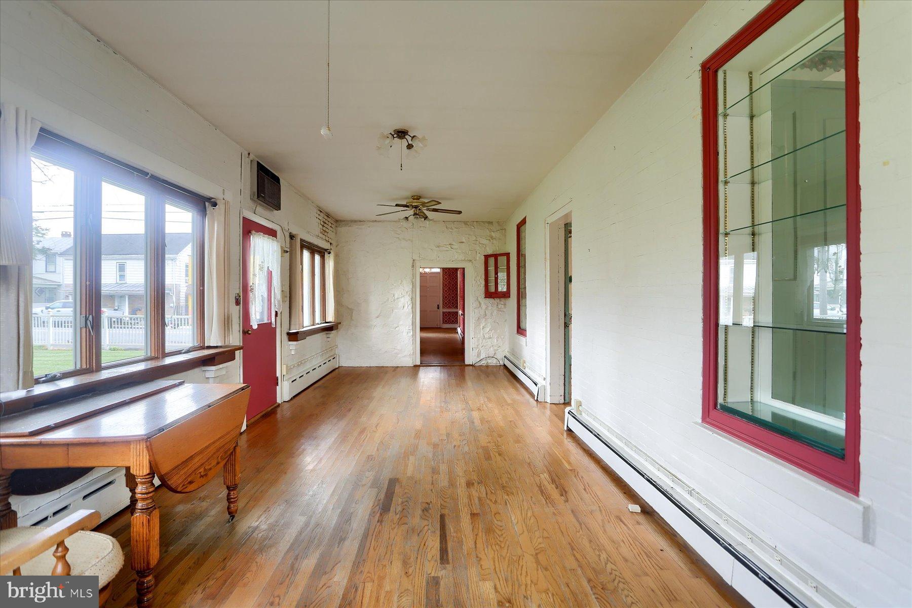 MILLERSTOWN - Residential