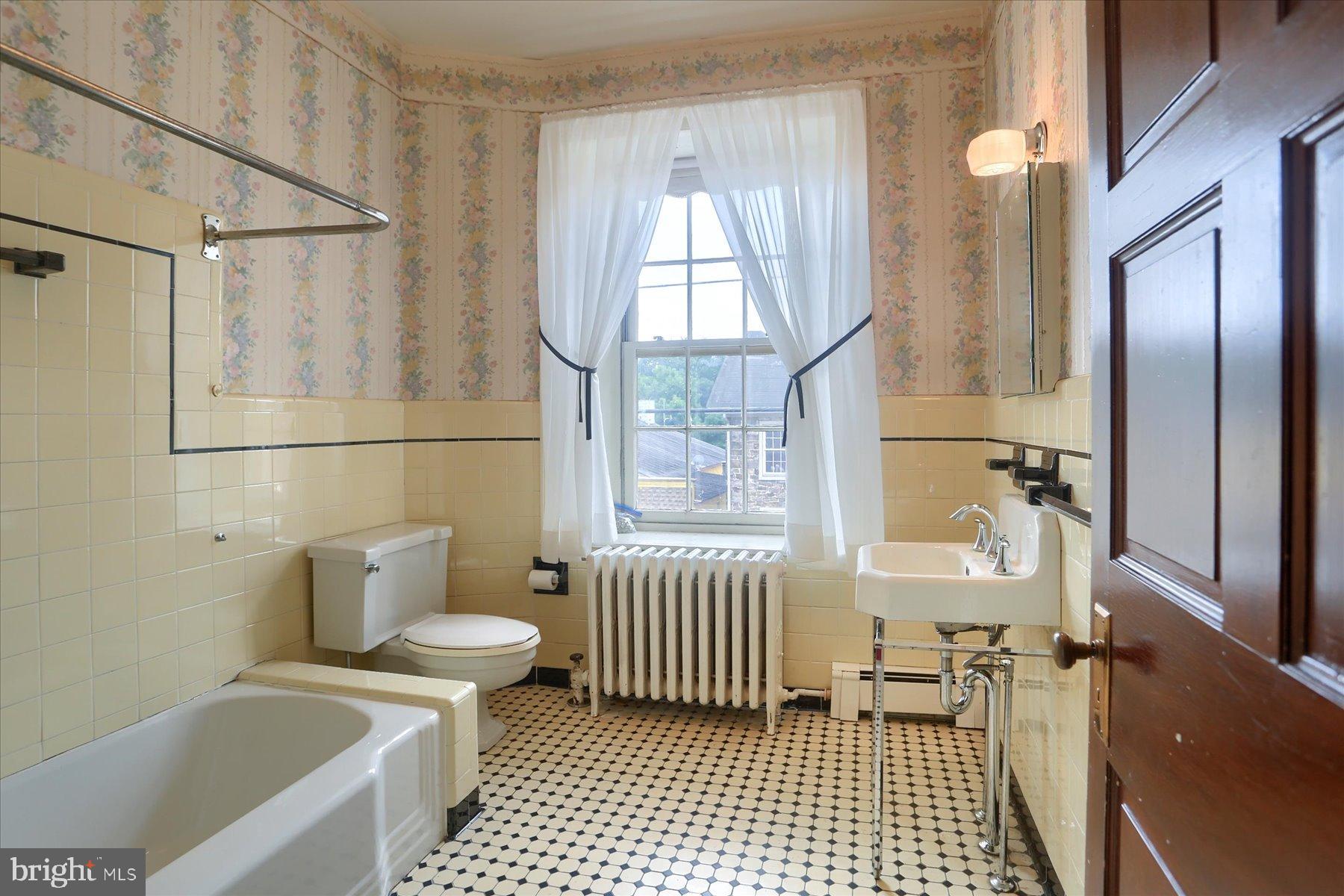 MILLERSTOWN - Residential