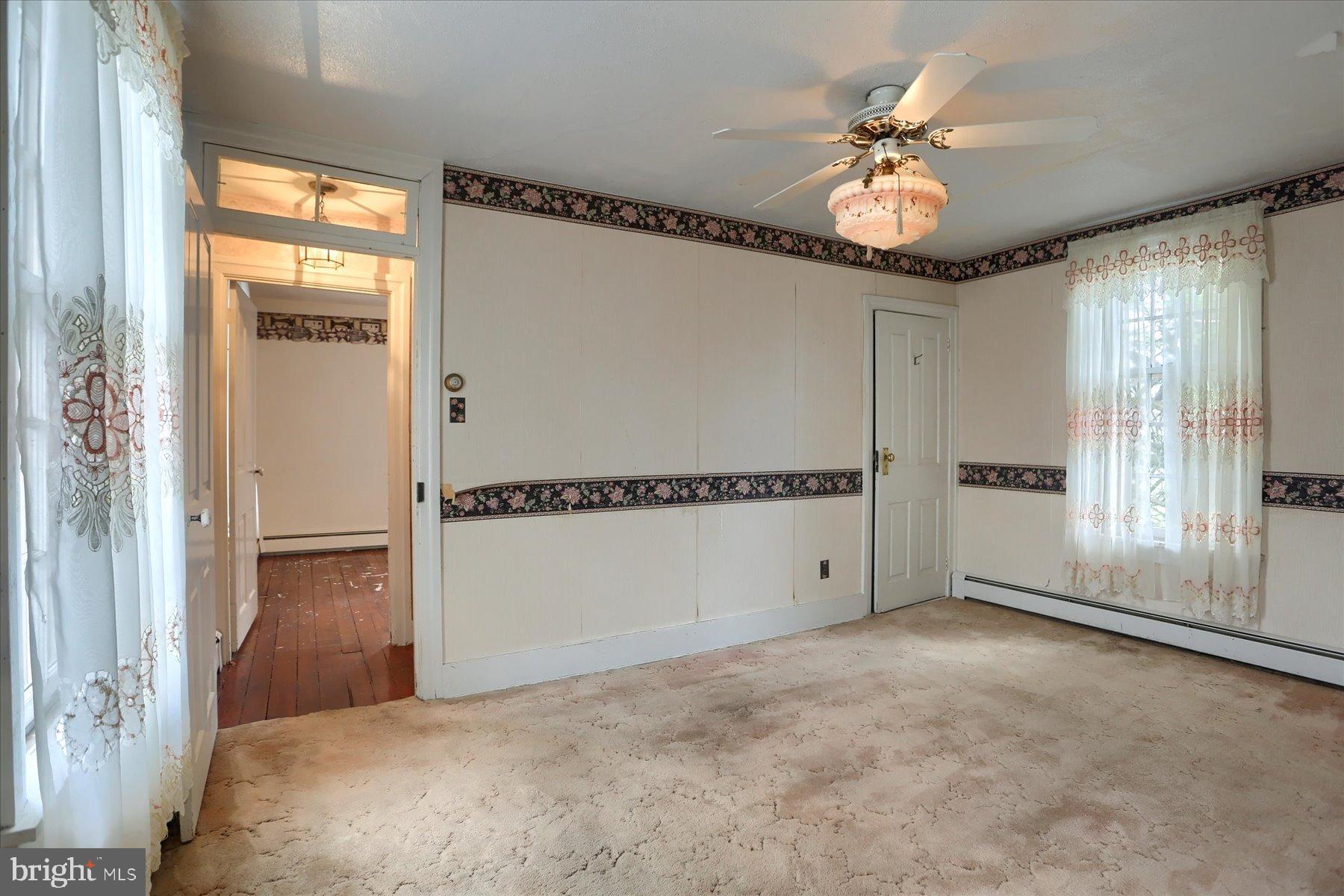 MILLERSTOWN - Residential