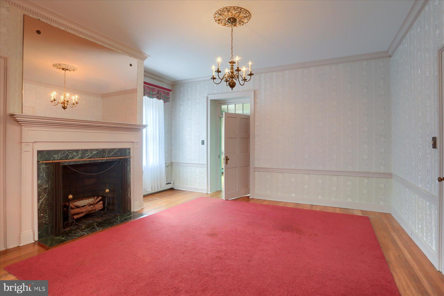 MILLERSTOWN - Residential