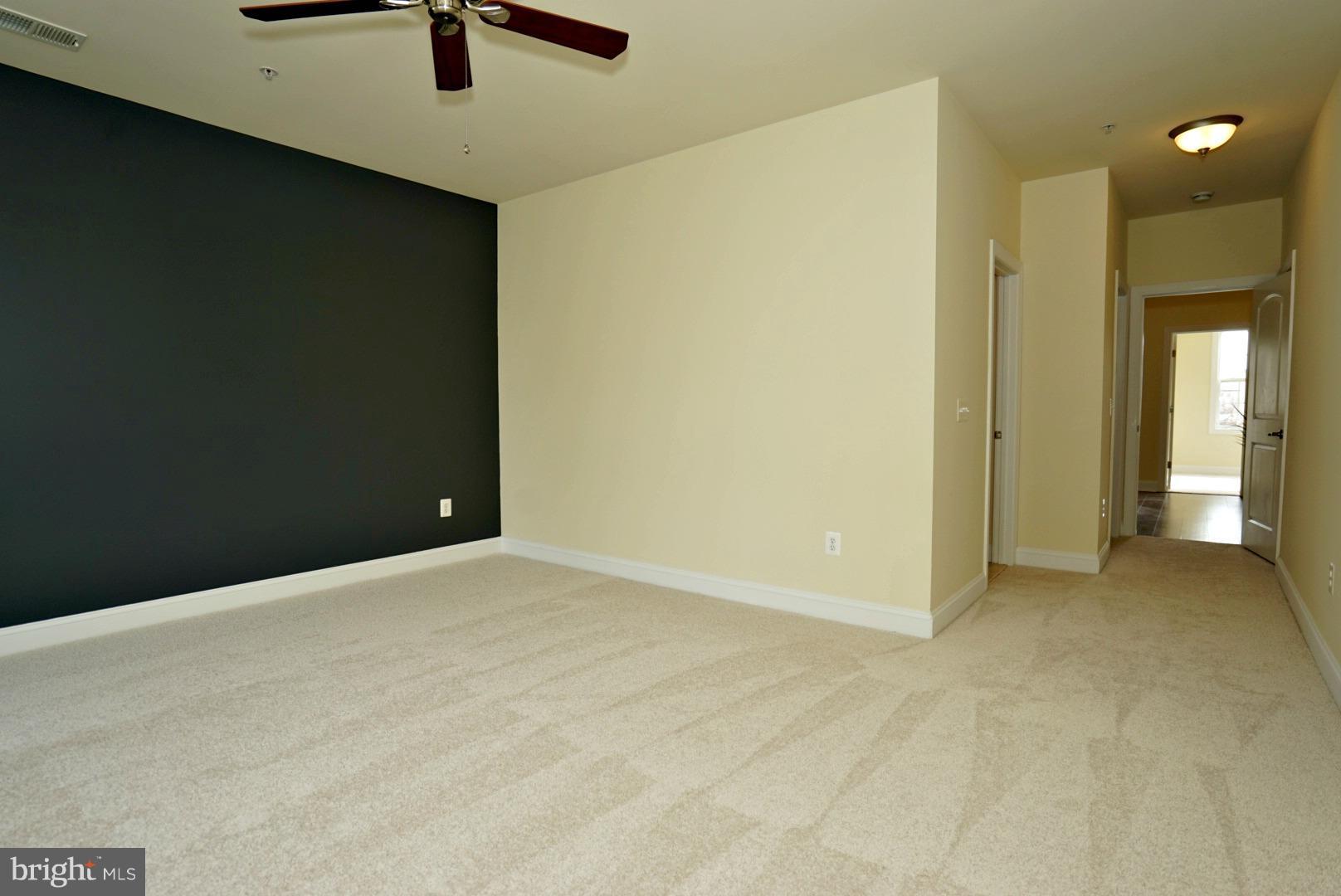 POTOMAC CLUB - Residential