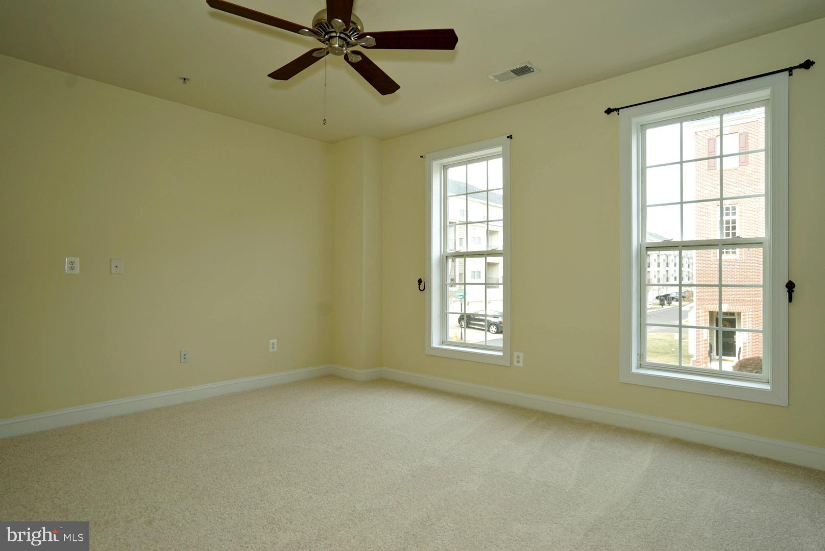 POTOMAC CLUB - Residential