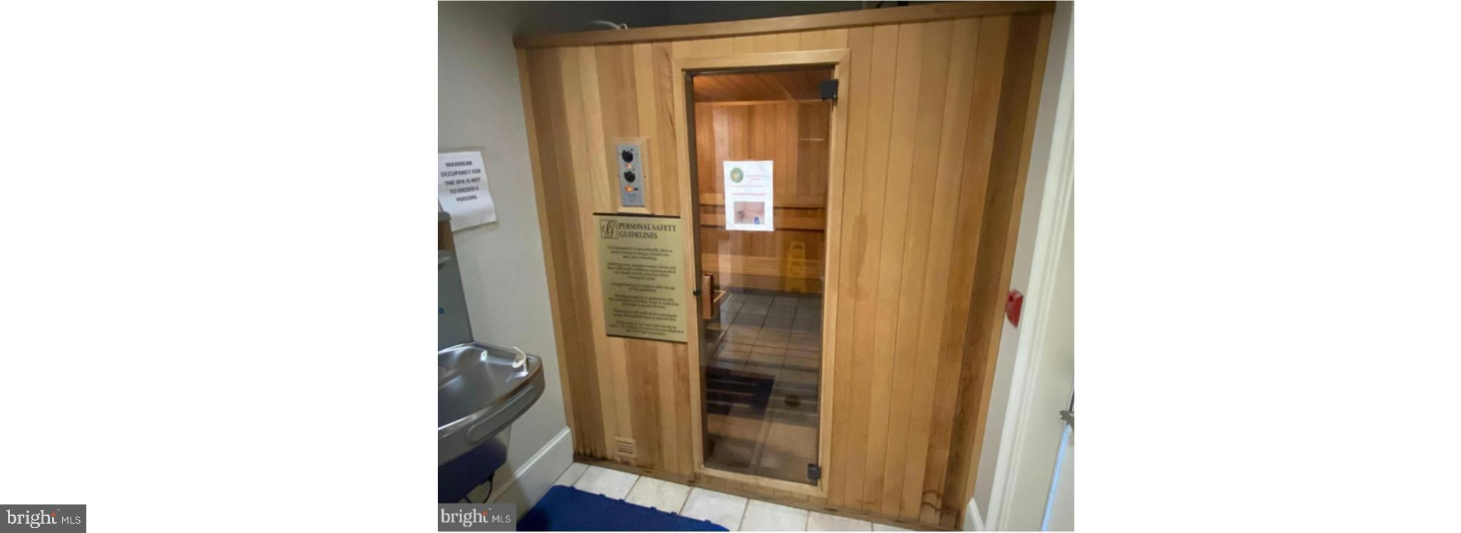 GATES OF MCLEAN - Residential Lease