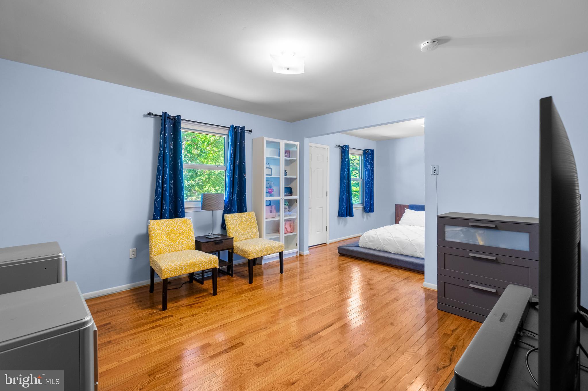 CHARLTON HEIGHTS - Residential