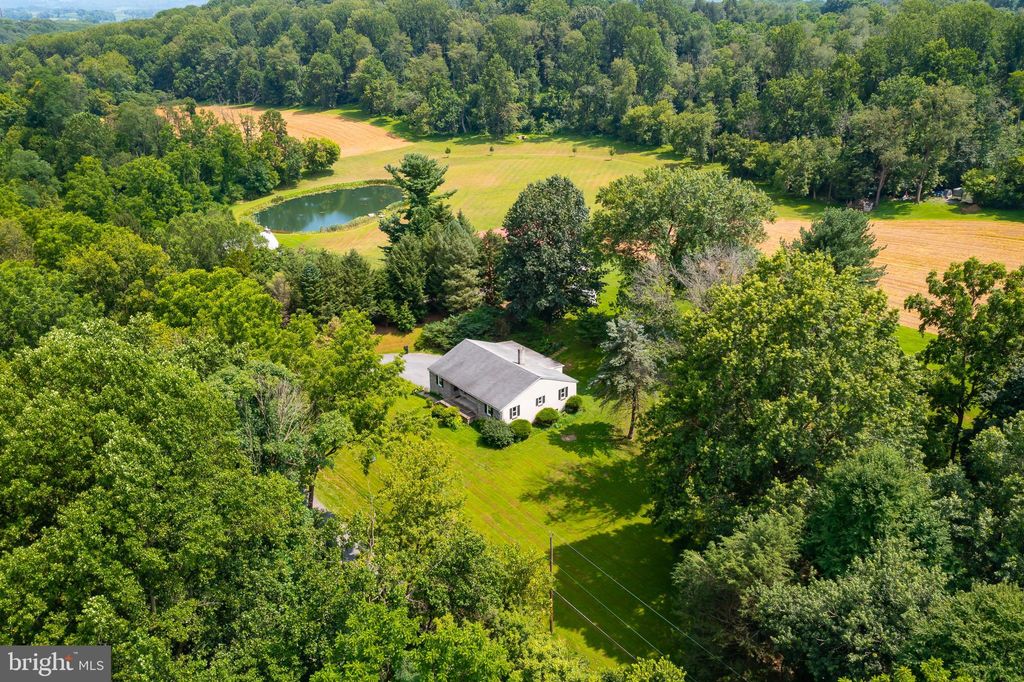 Photo of 82 E Elm Street, CONESTOGA, PA 17516 (MLS # PALA2073574)