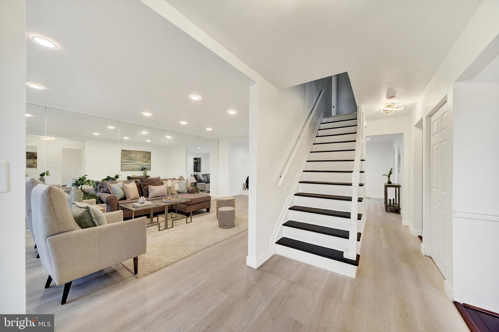 WORTHINGTON RIDGE - Residential