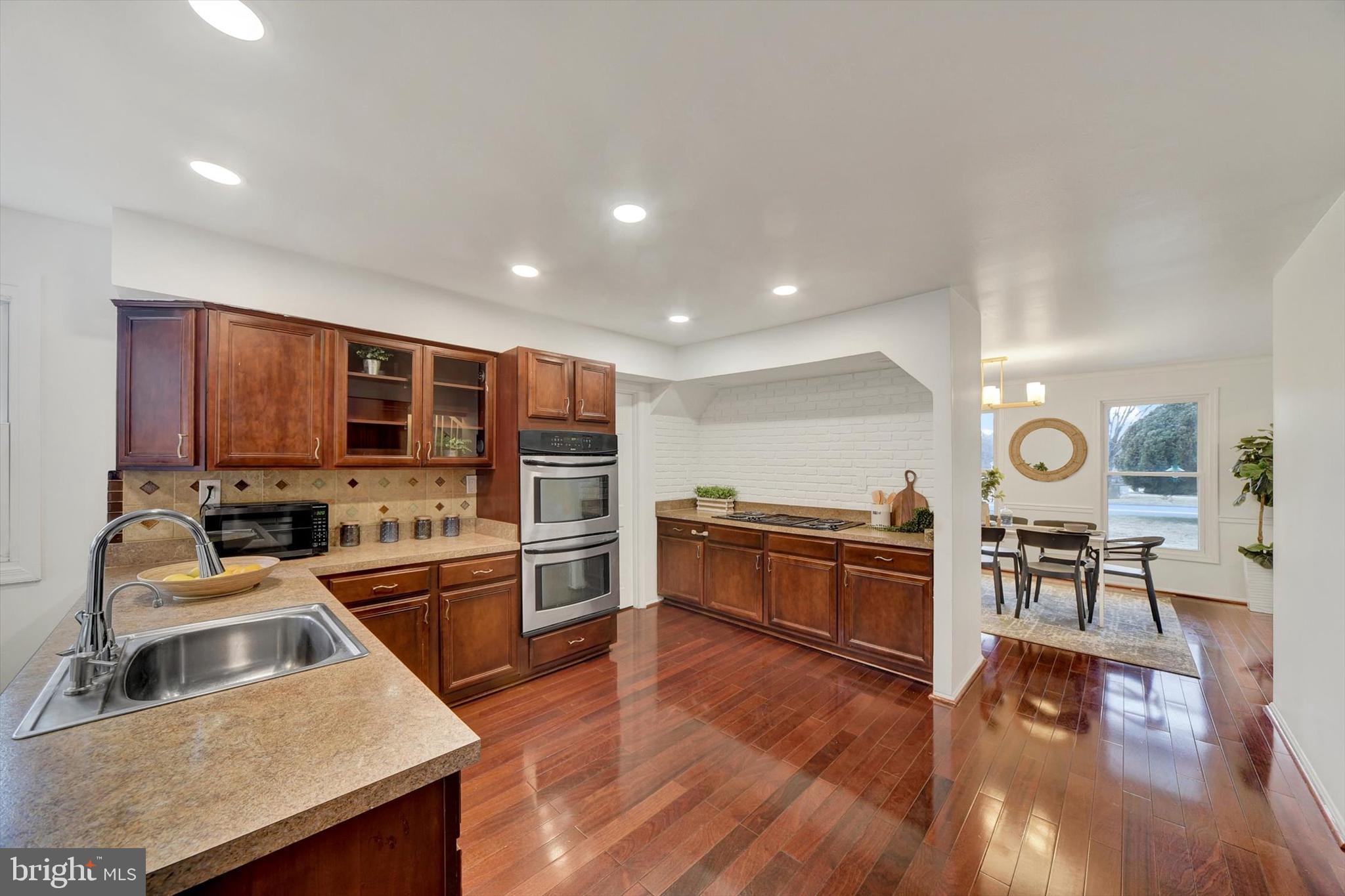 WORTHINGTON RIDGE - Residential