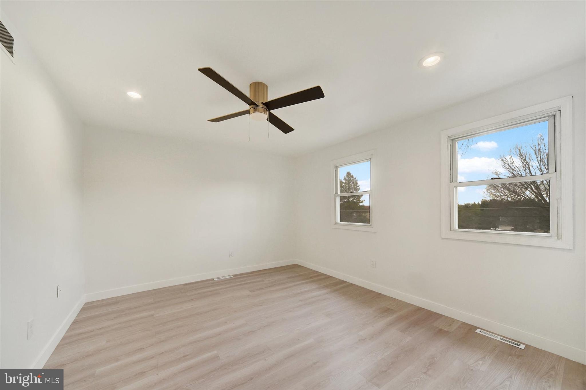 WORTHINGTON RIDGE - Residential