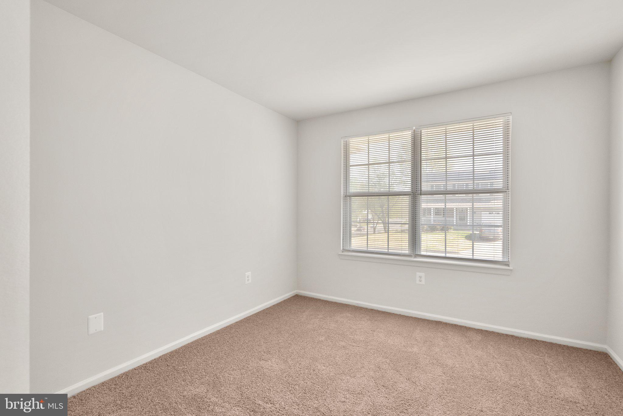 FOX RUN ESTATES - Residential