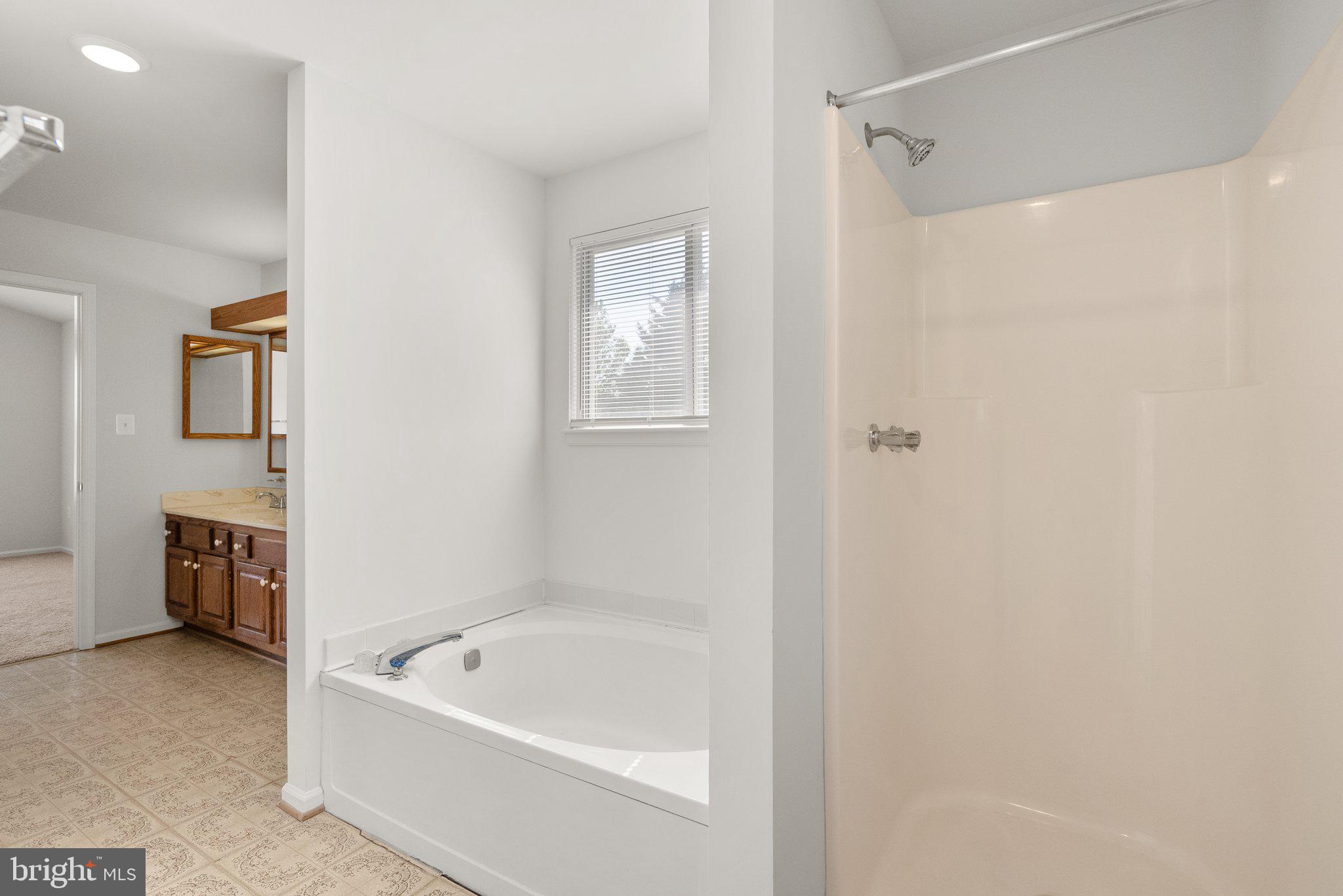 FOX RUN ESTATES - Residential