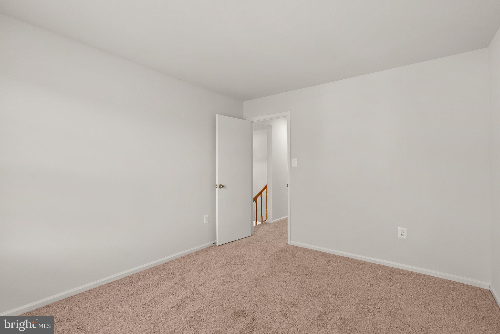 FOX RUN ESTATES - Residential