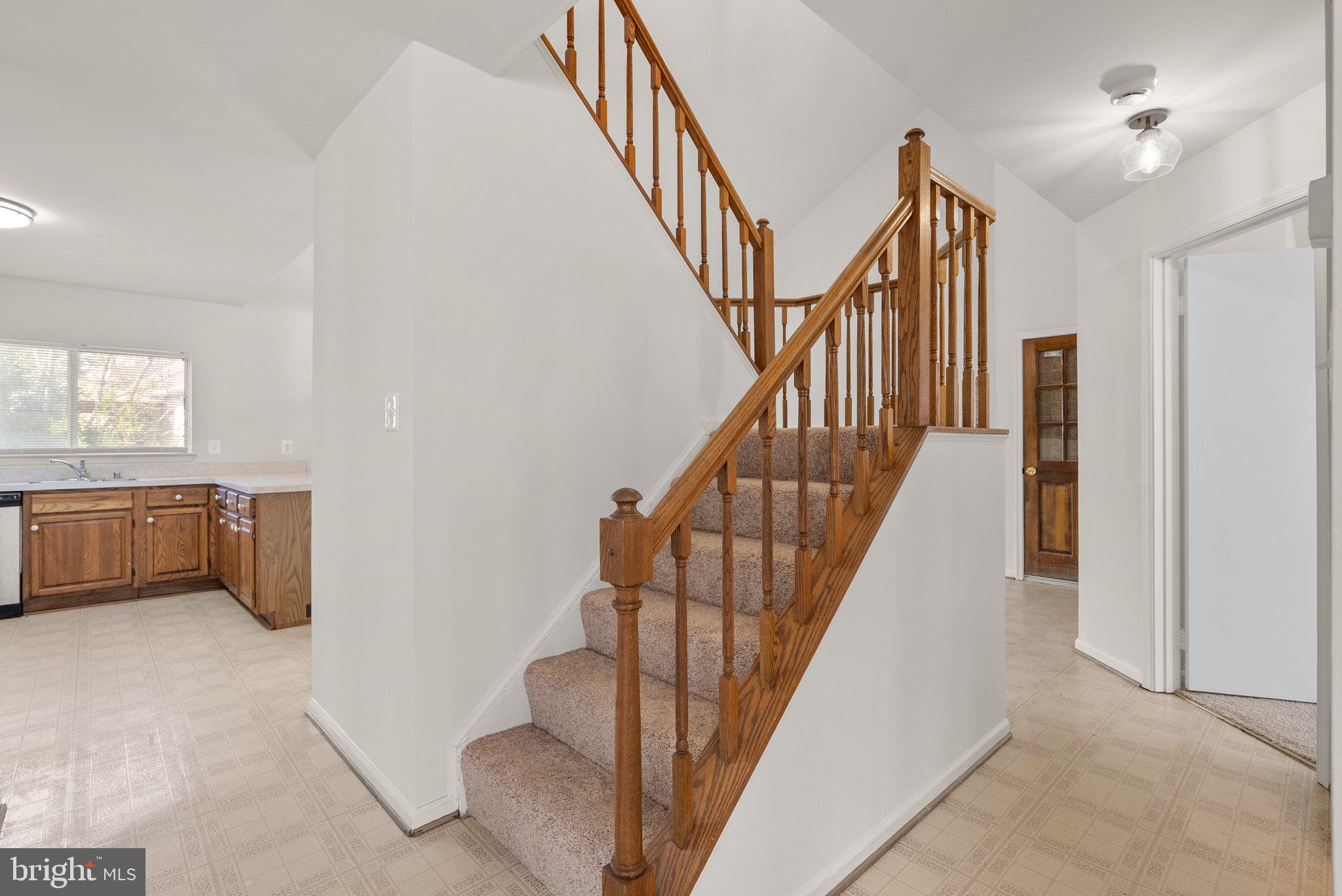 FOX RUN ESTATES - Residential