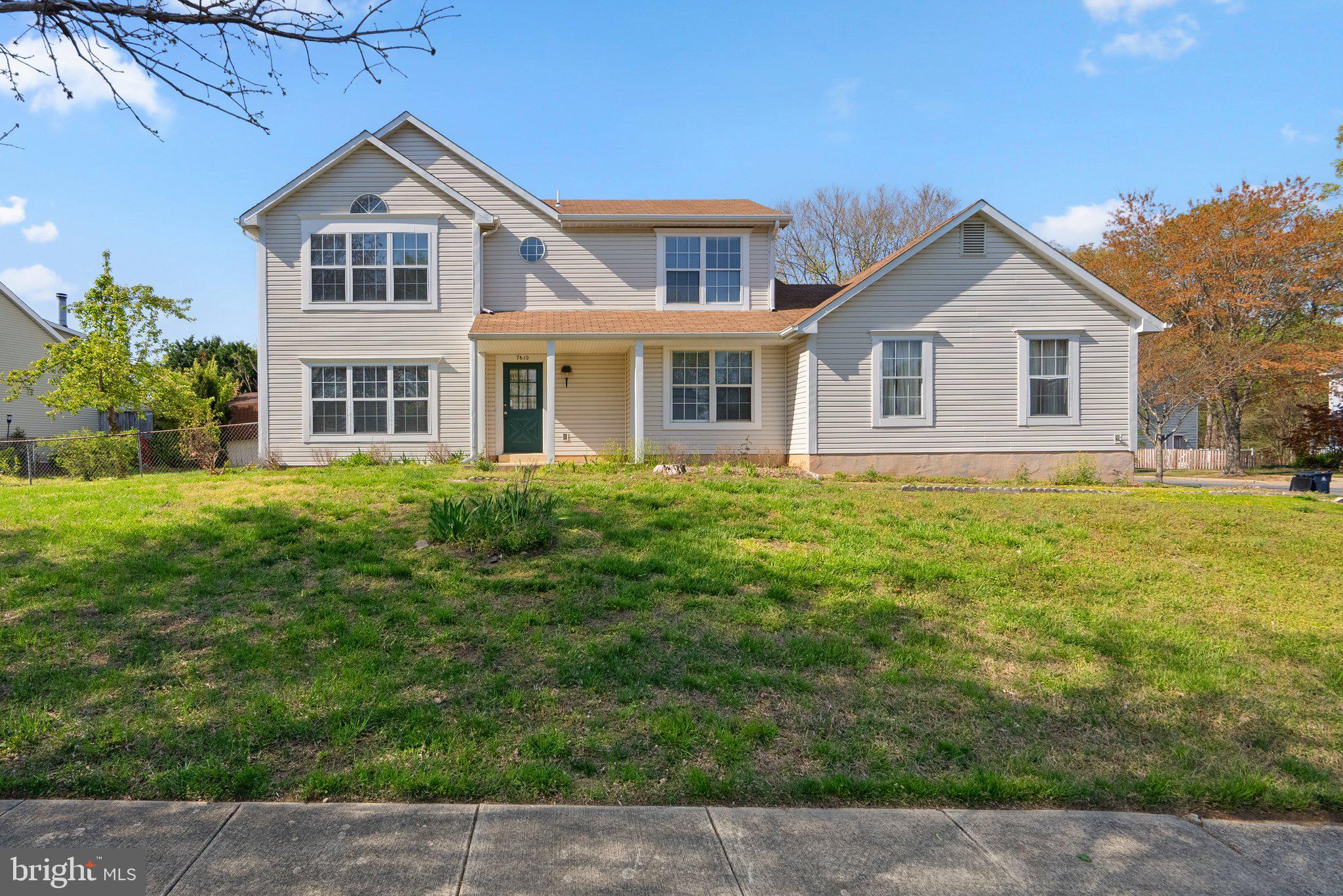 FOX RUN ESTATES - Residential