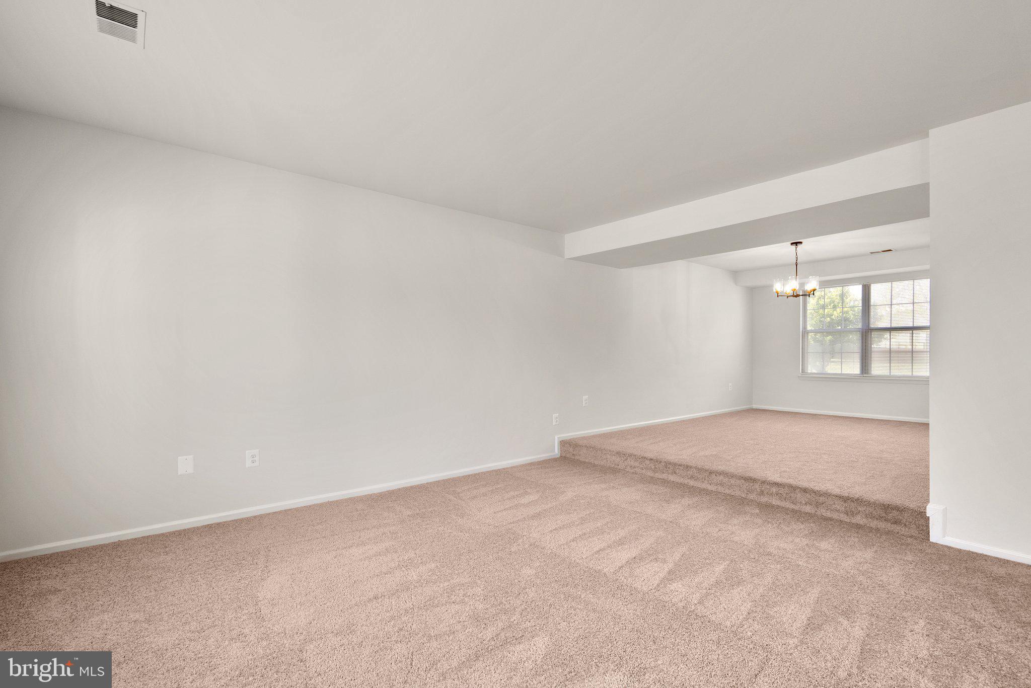 FOX RUN ESTATES - Residential