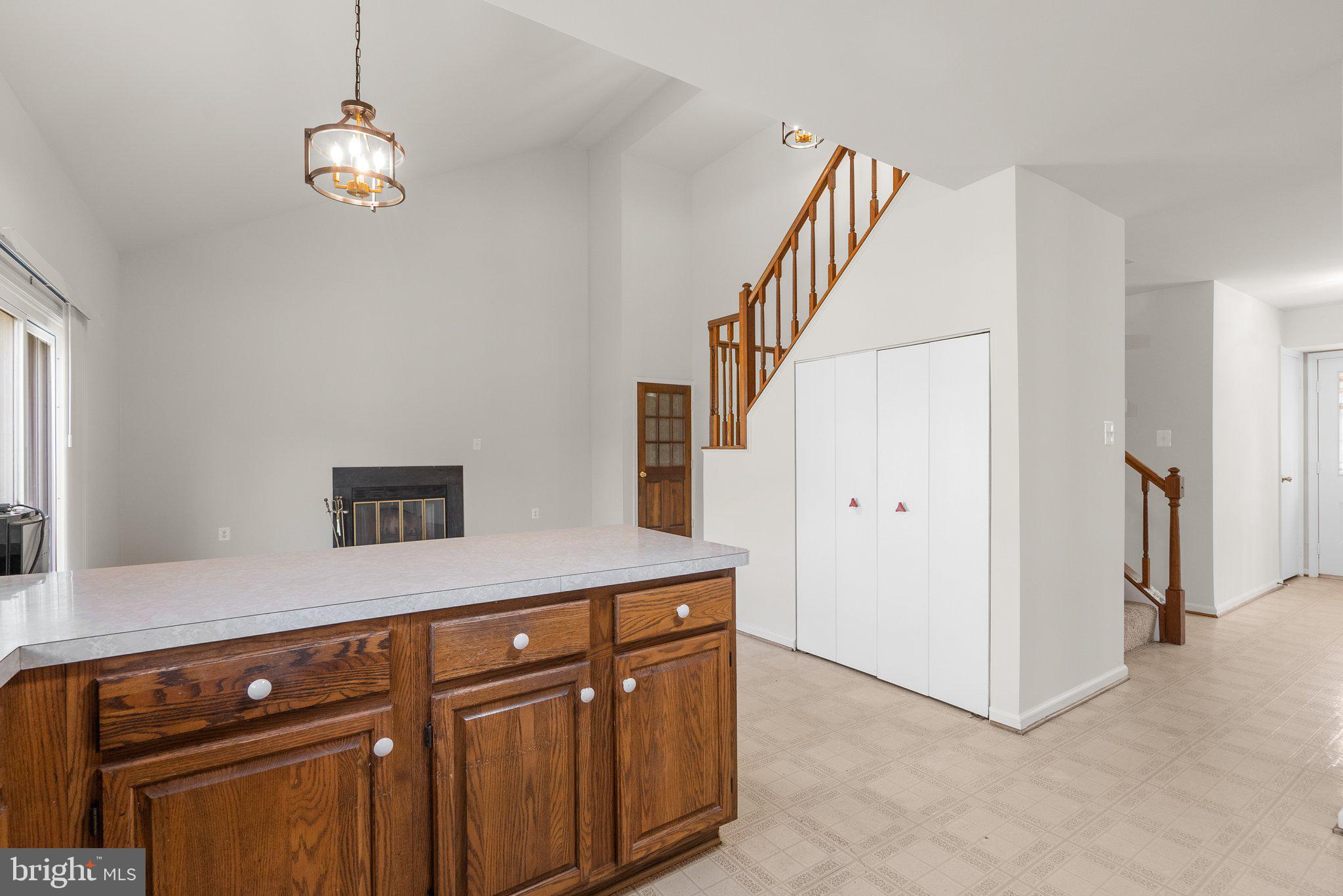 FOX RUN ESTATES - Residential