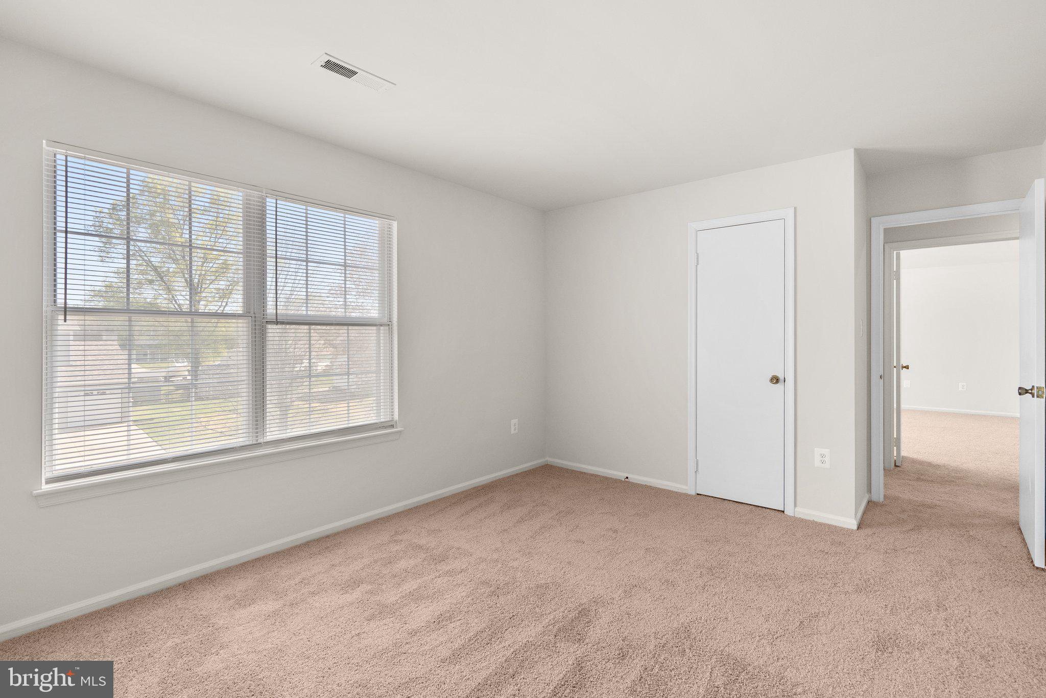 FOX RUN ESTATES - Residential