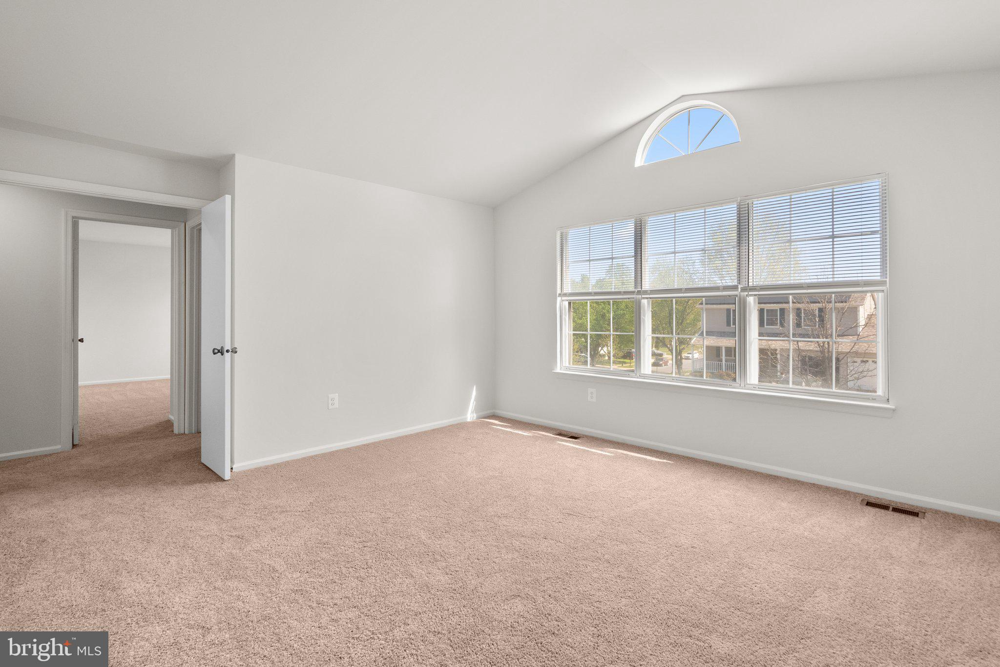 FOX RUN ESTATES - Residential