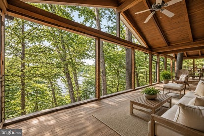 2758 Bon Haven Ln – Investment Home
