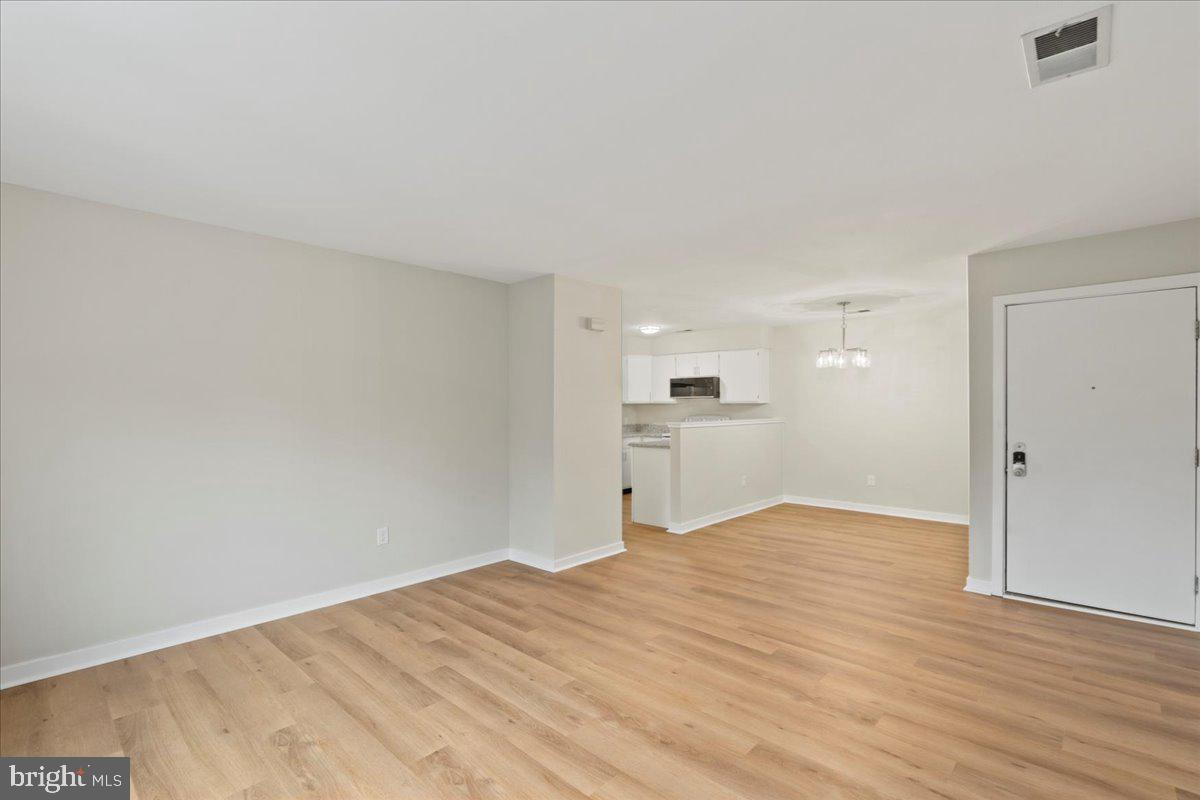 000 - Residential Lease