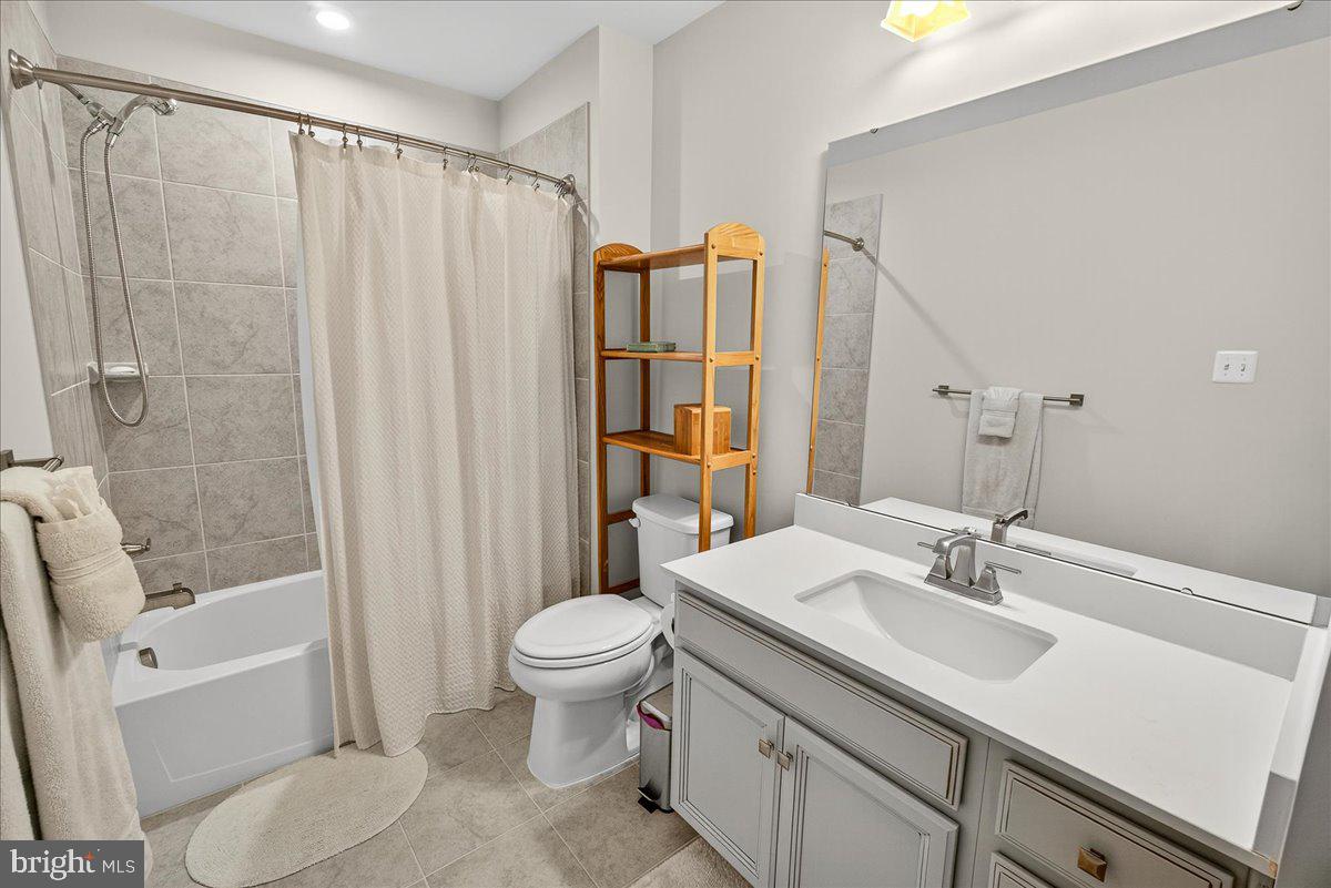 HARRINGTON TERRACE - Residential