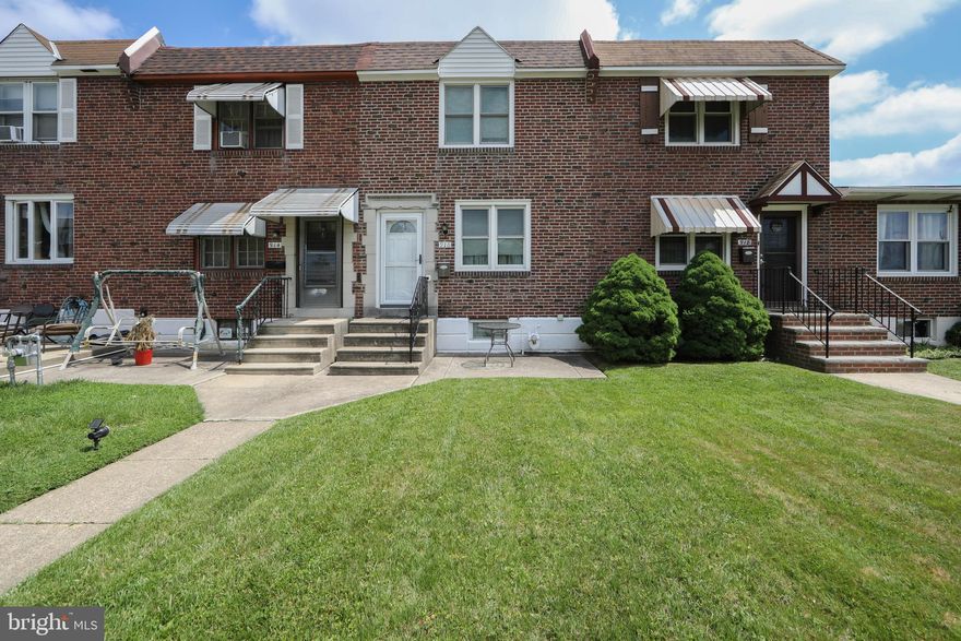 Seller request BEST and FINAL by end of day Thurs, 5/23. Traditional Warner West style rowhome in desirable Briarcliffe section featuring a main level with living room, dining room, and kitchen with breakfast nook and a 2nd floor with 3 bedrooms and hall bath. The basement offers great flex space as a 4th bedroom or family room boasting a full bath with shower stall and outside access. Completing the basement is garage access and laundry/mechanical room. Lovingly cared for over many decades, this home is ready for it's next chapter. Nearby amenities include shopping on Baltimore Pike or MacDade Blvd, schools, parks and playgrounds, and easy access to major arteries such as 476, 95, as well as the airport and tax free DE.