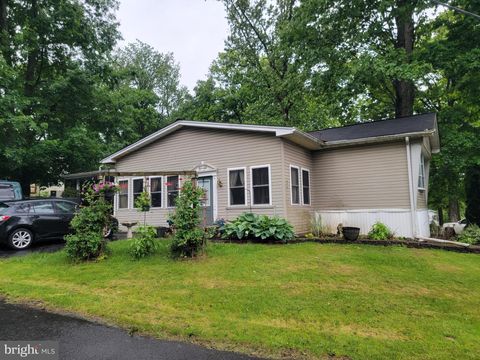 2 HIGHLAND QUAKERTOWN PA 18951